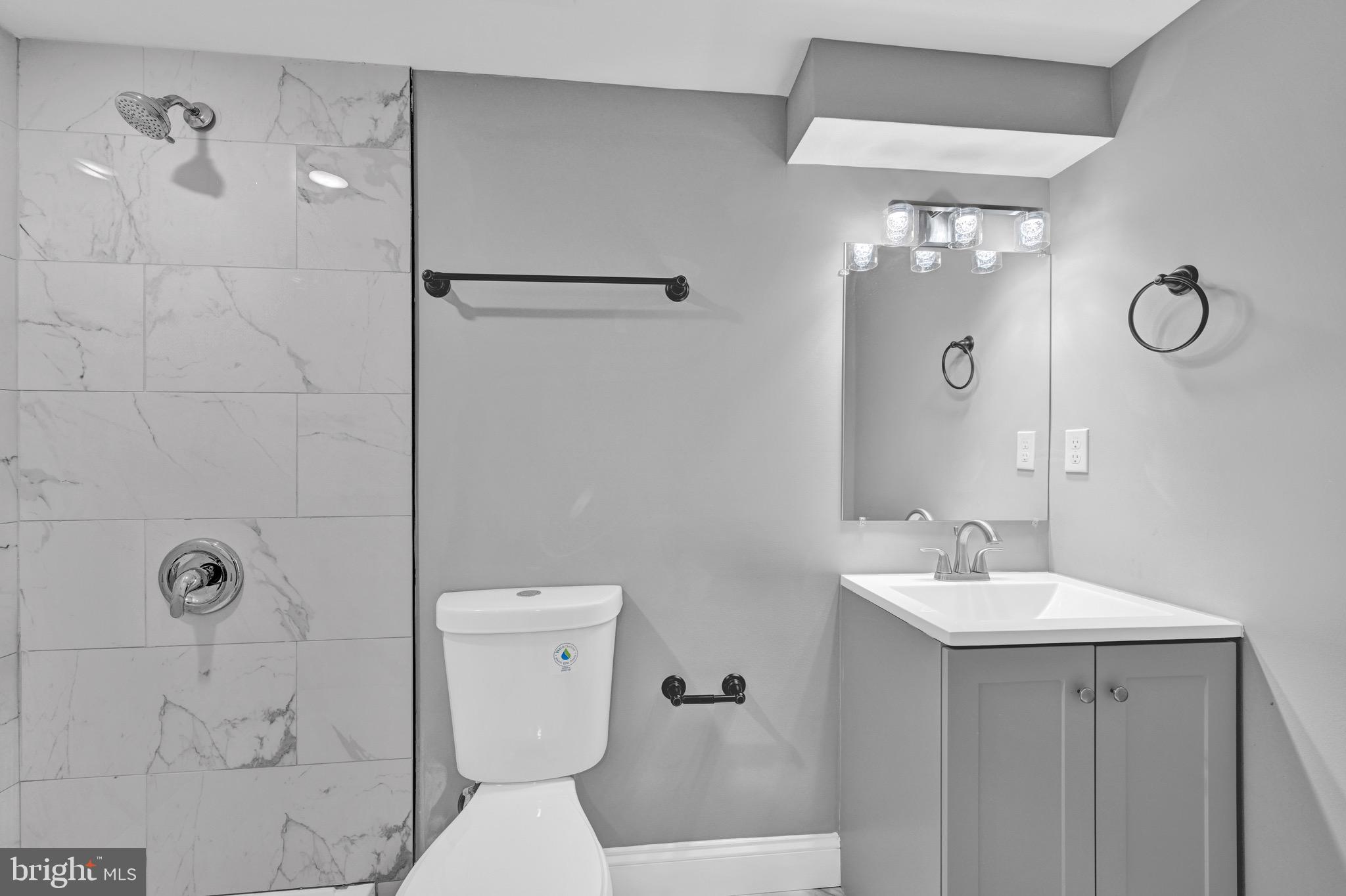 BIDDLE STREET - Residential