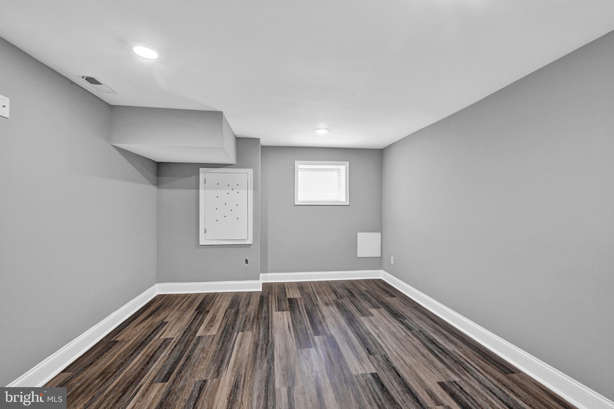 BIDDLE STREET - Residential