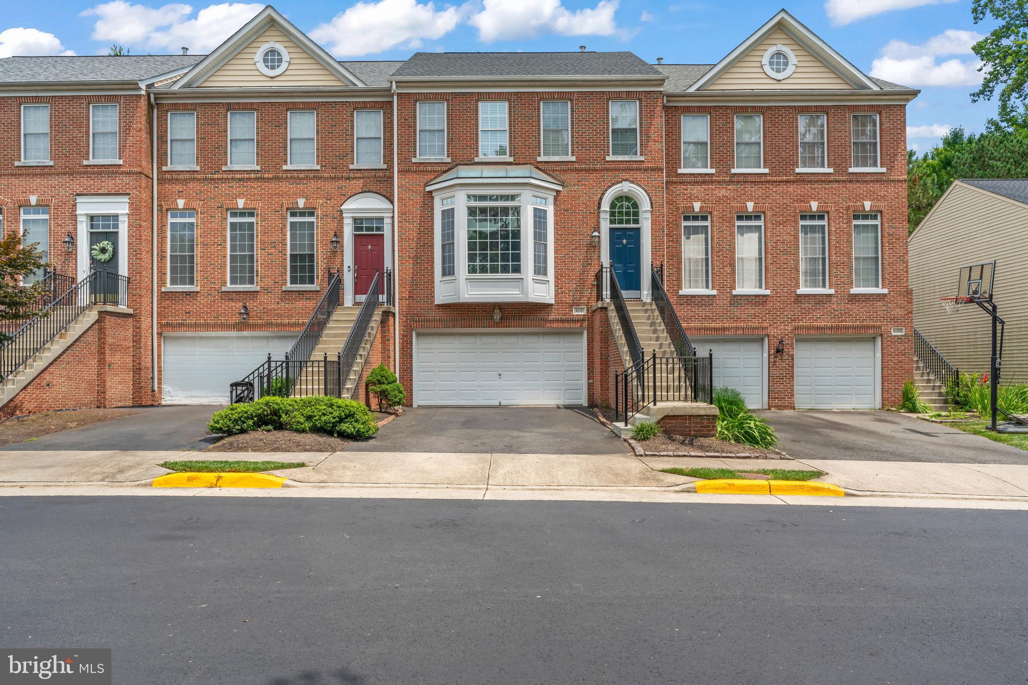 ***Move-in early (landlord preferred!) ***REDUCED TO $3,650 (WAS $3,795) ***EXCELLENT CONDITIONS !!! ***CLOSE TO I-66 & I-66 EXPRESS/RT.50/RT.286 FAIRFAX COUNTY PKWY/WEST OX RD, FAIR OAKS SHOPPING MALL, FAIR LAKES SHOPPING MALL, FAIRFAX GOVERNMENT CENTER ***EXCELLENT LOCATION & SHOWS LIKE A MODEL!!! *** OPEN AND BRIGHT FLOOR PLAN *** NEW PAINT ***PROFESSIONALLY CLEANED ***EXTERIOR STAIRS (POWER WASHED) *** 3BR+DEN IN BASEMENT (CAN USE AS 4TH BEDROOM + 3.1 BATHROOM ***2 FIREPLACES *** 3LVL EXTENTION *** DECK/PATIO/FENCED BACKYARD ***HARDWOOD FLRS(MAIN LVL)/NEW LVP FLOORS IN BASEMENT/NEW STAIR FLOORS(MAIN LEVEL TO TOP LEVEL) /NEW LVP FLOORS ON TOP LEVEL *** *GOURMET KITCHEN WITH ISLAND KITCHEN, MAPLE CABINET S WITH CORIAN COUNTER TOPS* **** NEW VANITY TOP AND BACK SPLASH IN 2ND BATHROOM ***UPDATED ROOF/UPDATED FURNACE, WATER HEATER, WASHER AND DRYER ***VAULTED CEILINGS! *** NEW LOCKS ****NEXT TO GUEST PARKING SPACES ***** ****OWNER IS LOOKING FOR GOOD CREDIT/GOOD INCOME/GOOD RENTAL HISTORY APPLICANT *** MIN. 2 YRS LEASE TERM ***Coming soon (Air duct cleaning and dryer vent cleaning service, new bay window blinds)