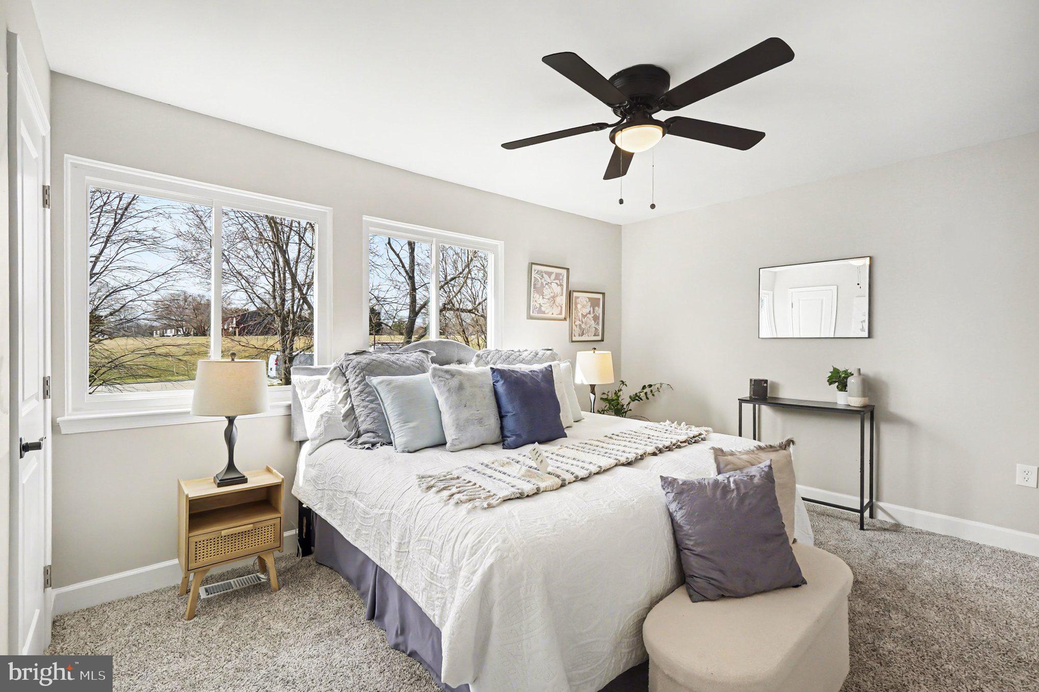 SEVEN COURTS - Residential