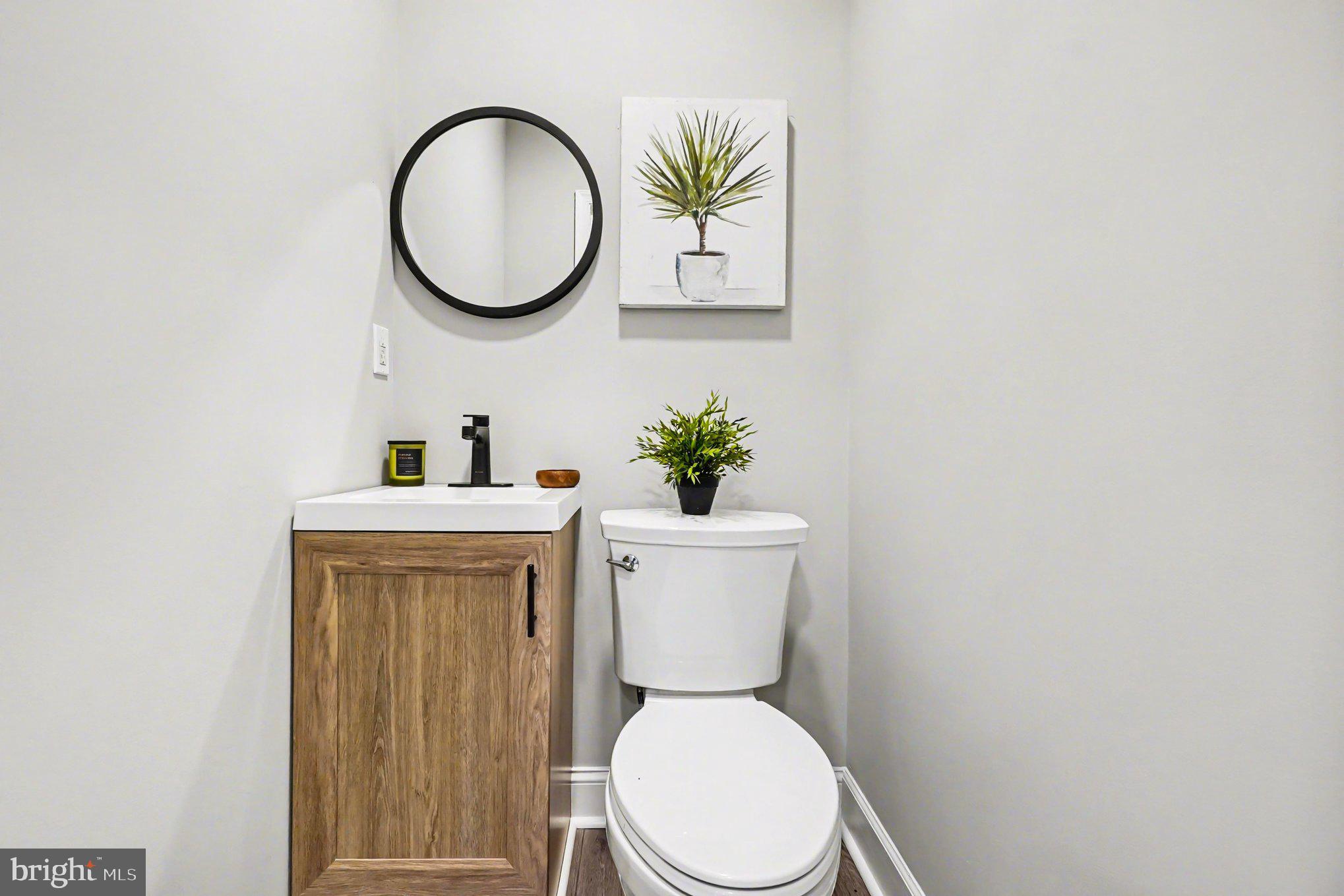 SEVEN COURTS - Residential