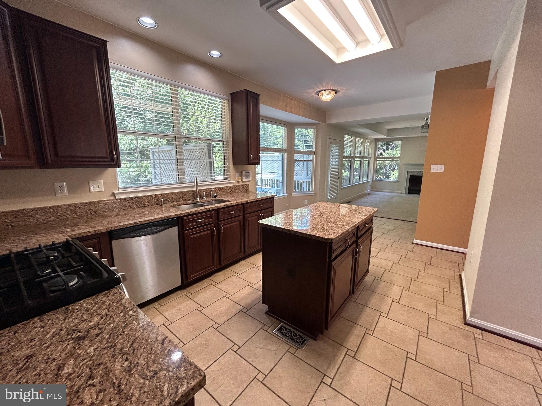 THOMASSON CROSSING - Residential Lease