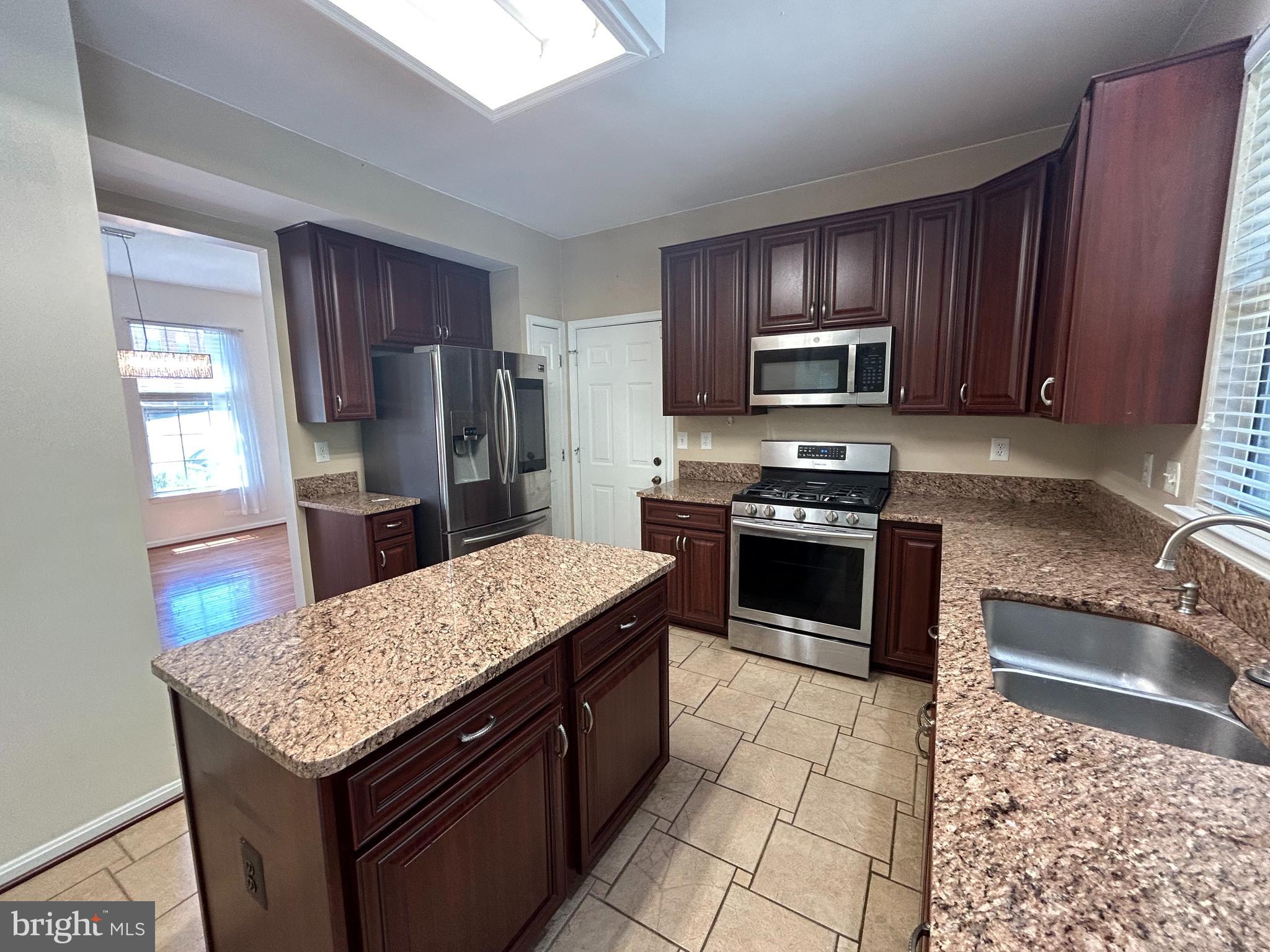 THOMASSON CROSSING - Residential Lease