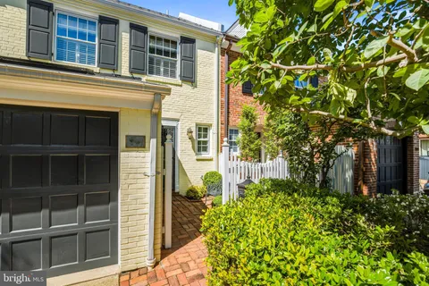 MLS: DCDC2260594
