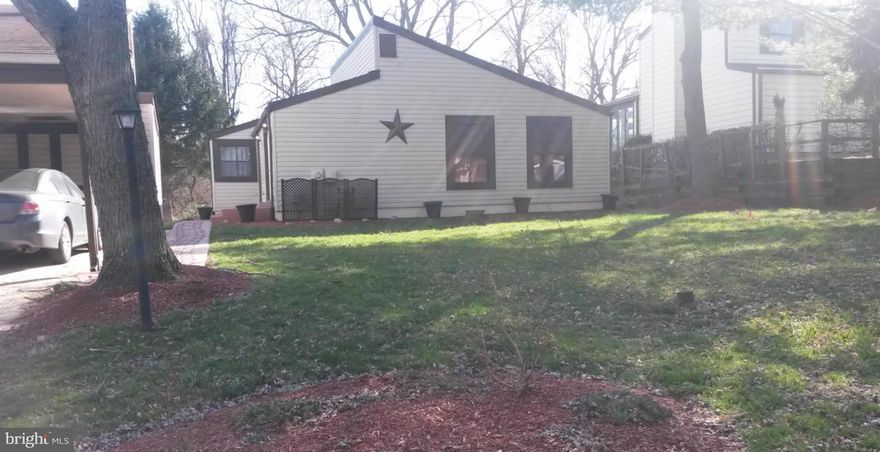 Move in ready SFR w/ Huge family room and endless options! Walk-out to sunny rear deck overlooking the backyard tree house and swing set. Beautiful hardwood floors, open floor plan, lots of natural light and an open kitchen with stainless steel appliances and granite counter tops. Plenty of storage space in the basement and washer and dryer inclued. DON'T MISS IT!