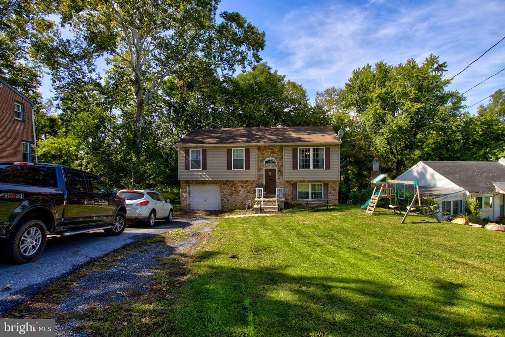 Photo of 54 HICKORY DR, LANCASTER, PA 17602 (MLS # PALA2026428)