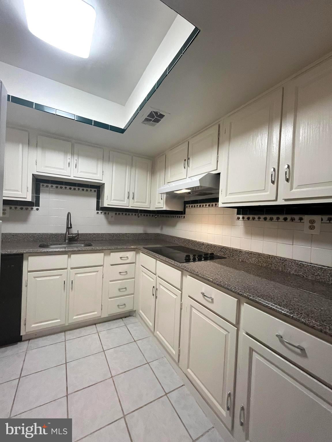 VILLAGE OF HARPERS CHOICE - Residential