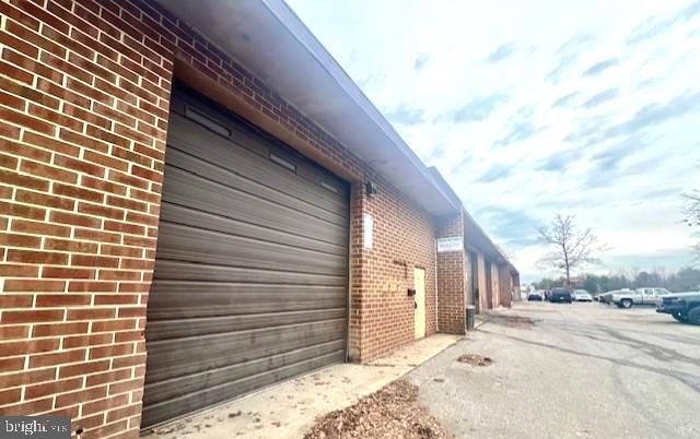 ST CHARLES IND PARK SUB - Commercial Lease