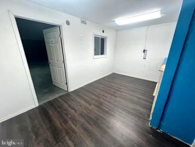 ST CHARLES IND PARK SUB - Commercial Lease