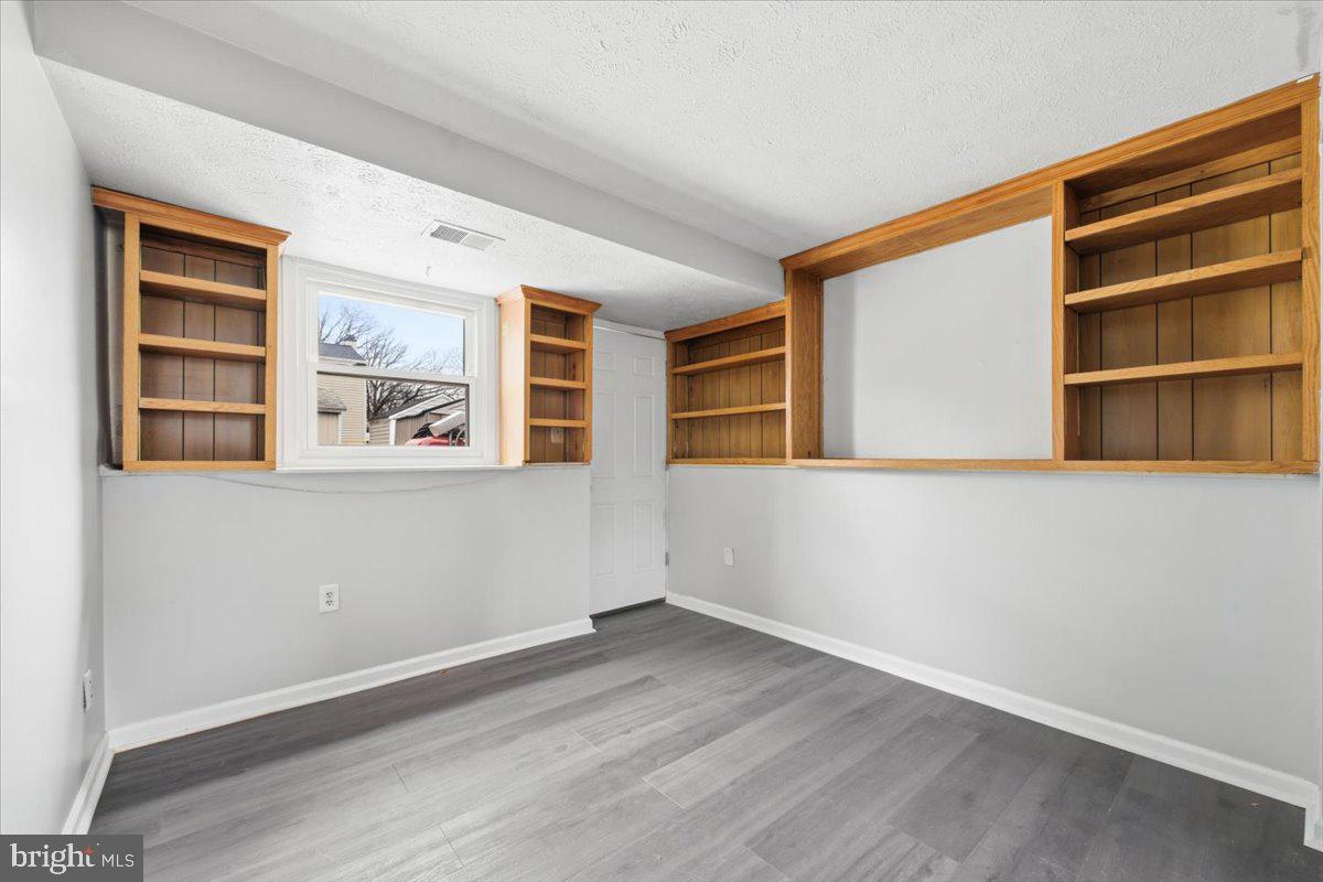 GLENARDEN - Residential