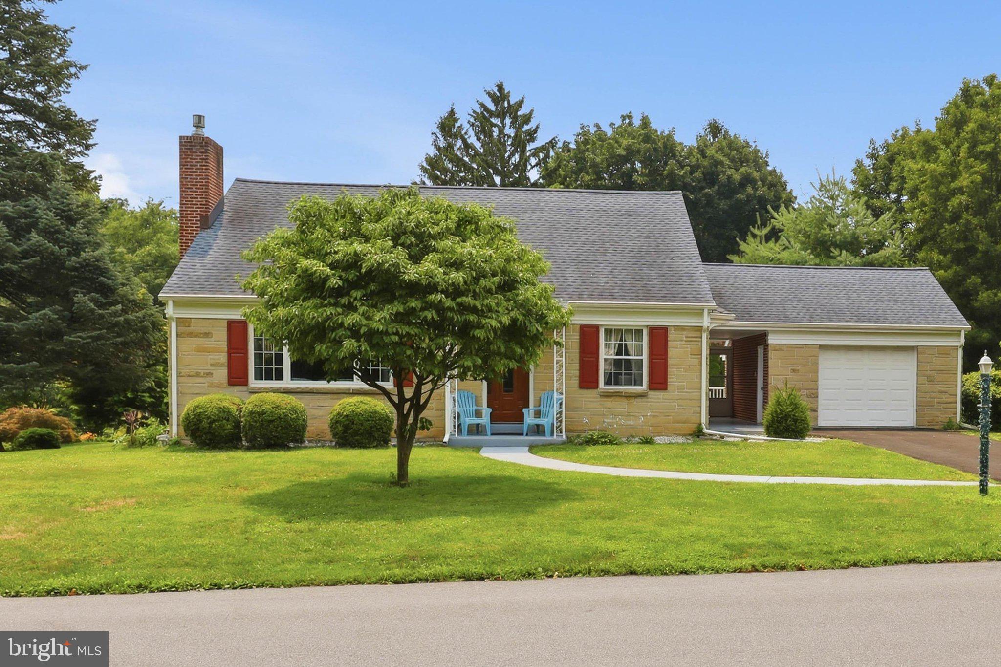 4 EDGEHILL DRIVE
