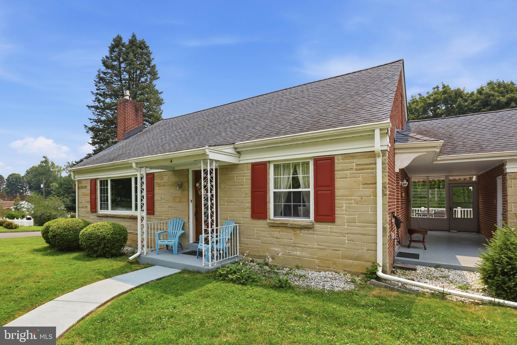 4 EDGEHILL DRIVE