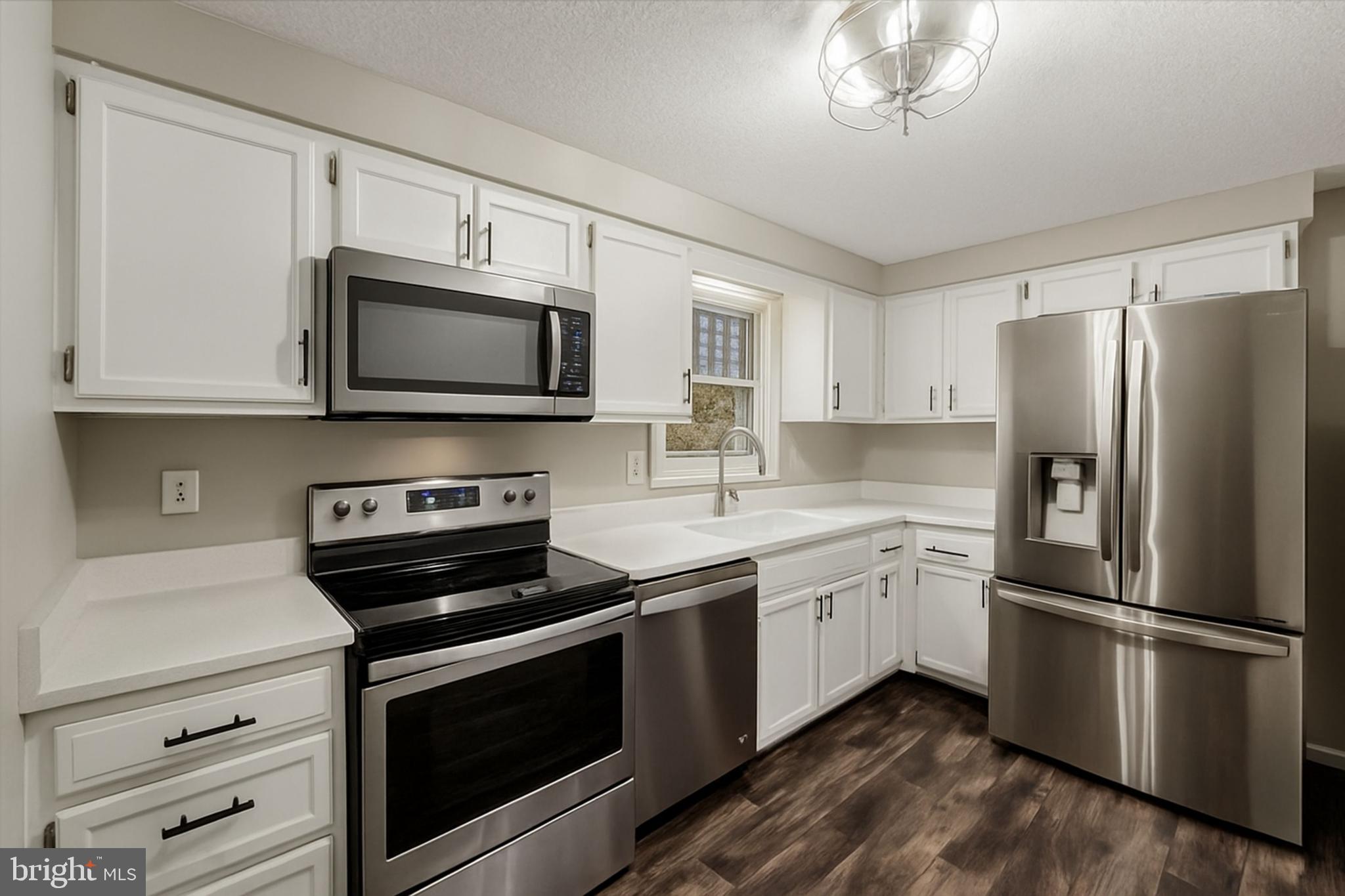 ROYAL VIEW ESTATES - Residential