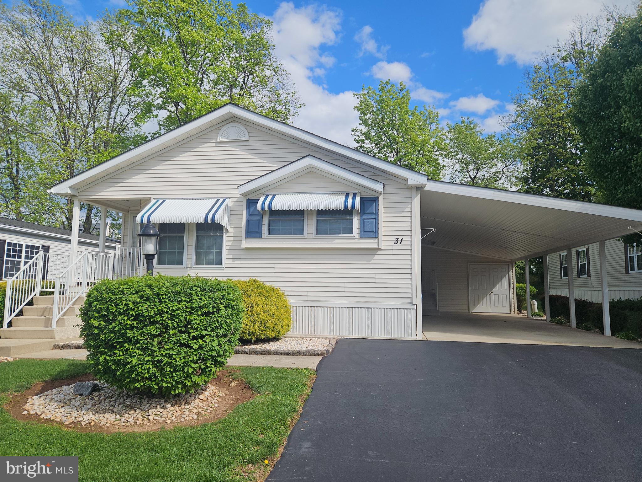 LITTLE FARM ESTATES - Residential