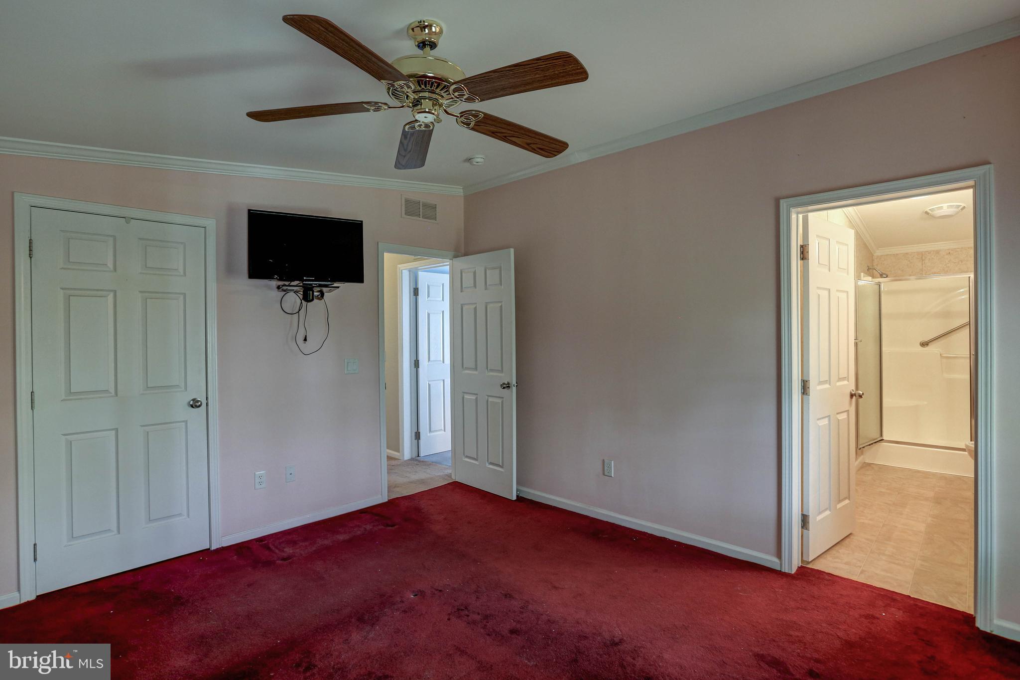 LITTLE FARM ESTATES - Residential