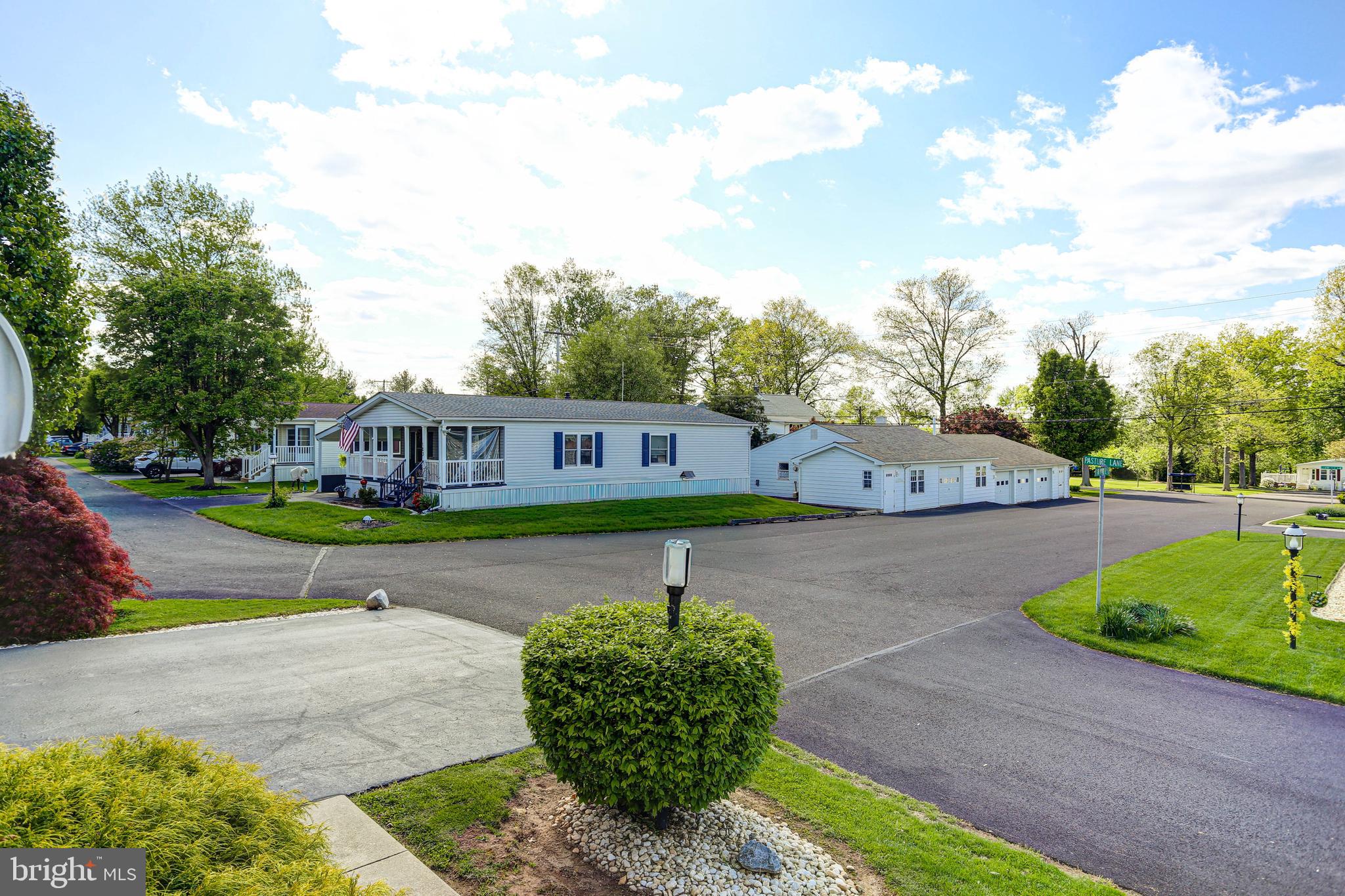 LITTLE FARM ESTATES - Residential