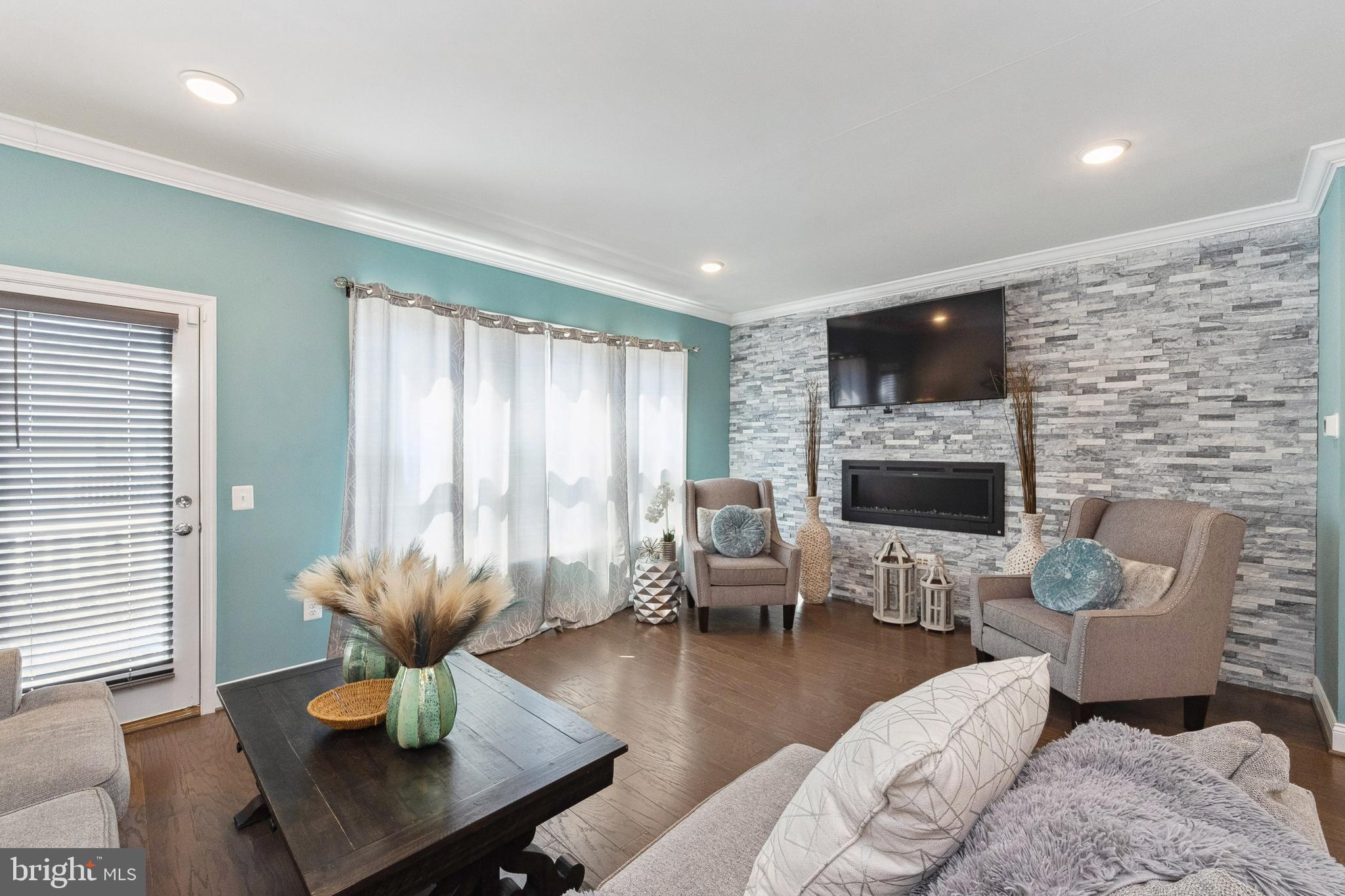 POTOMAC SHORES - Residential