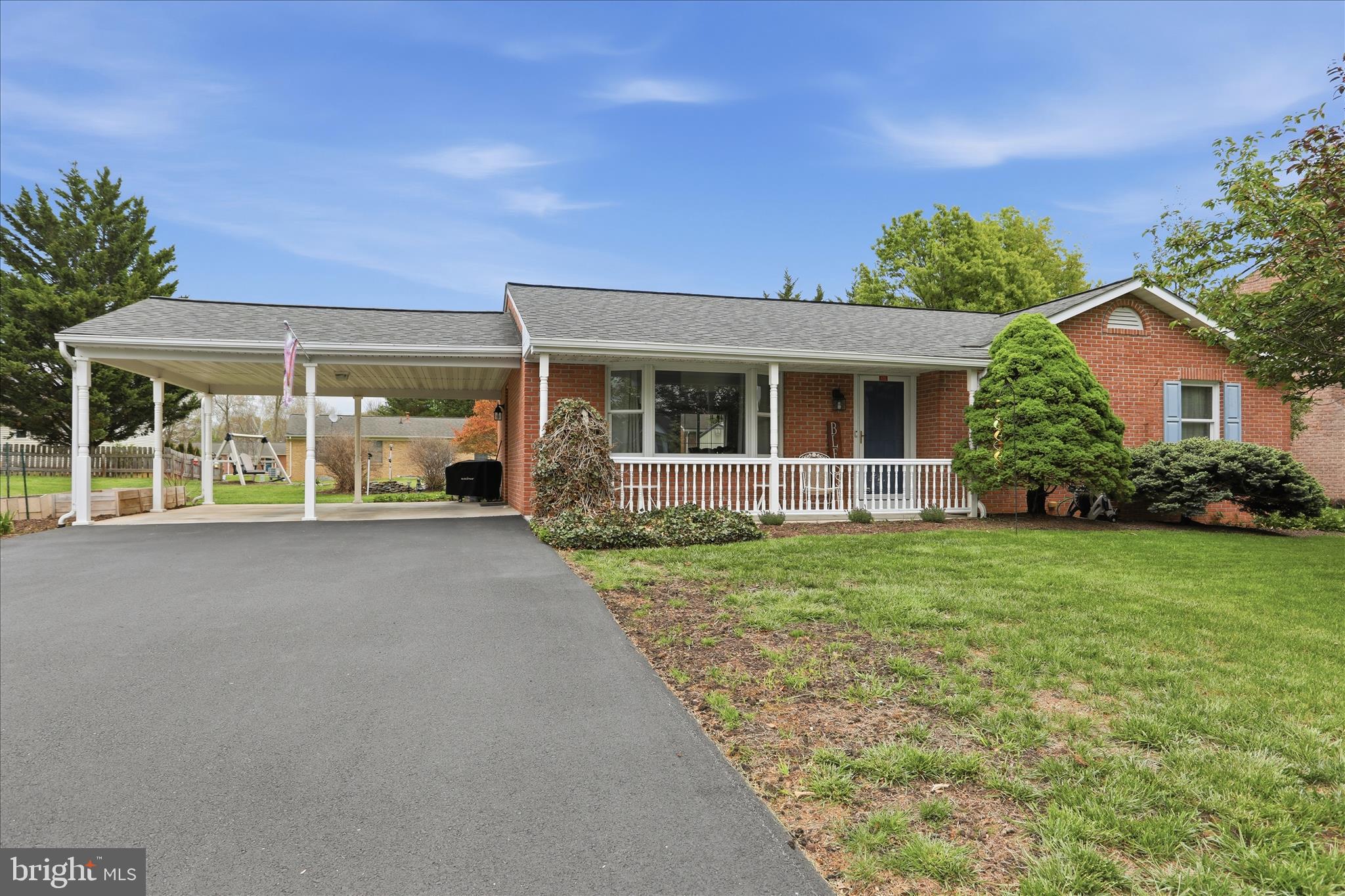 COLONIAL PARK EAST - Residential