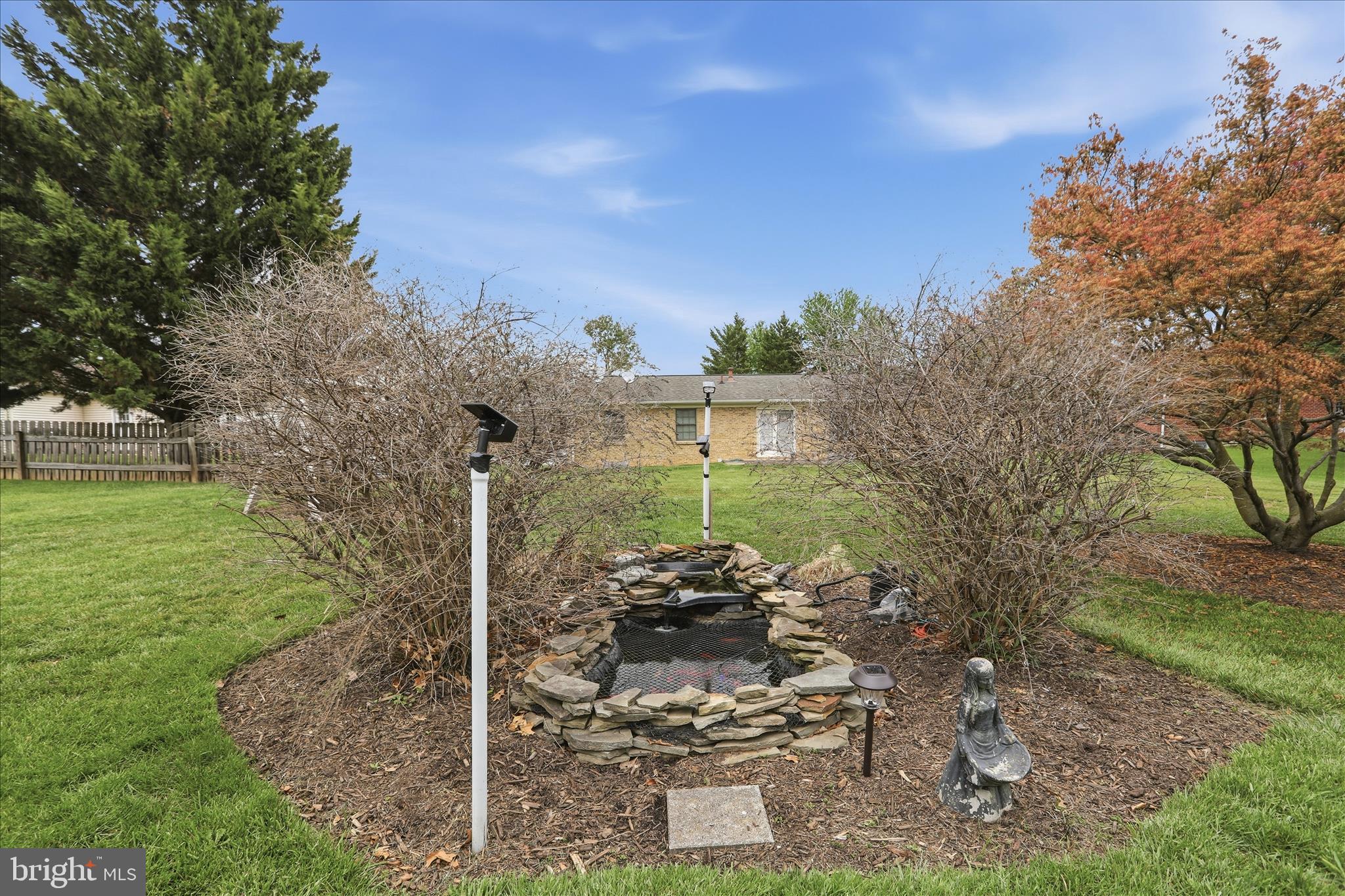 COLONIAL PARK EAST - Residential