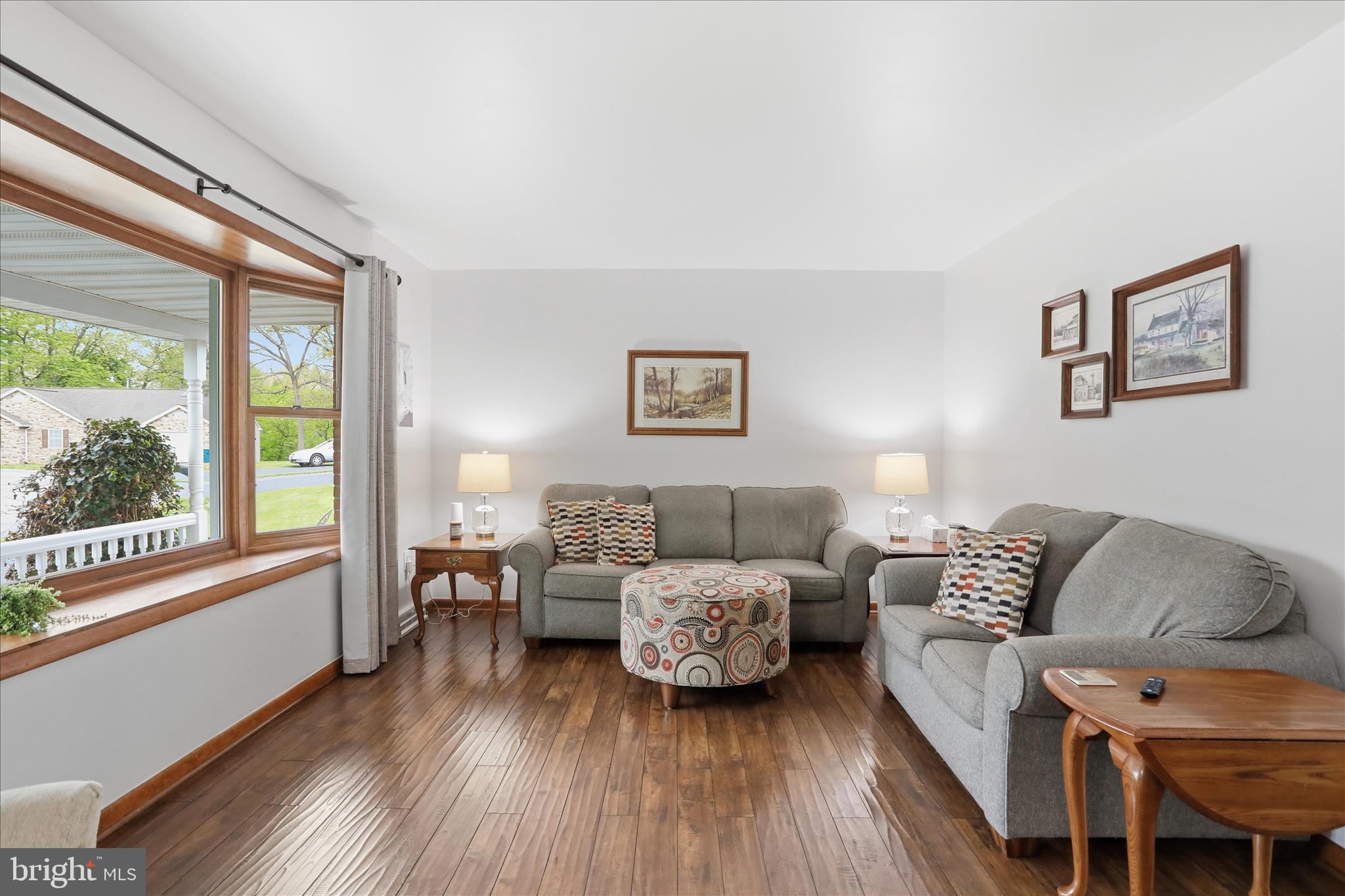 COLONIAL PARK EAST - Residential