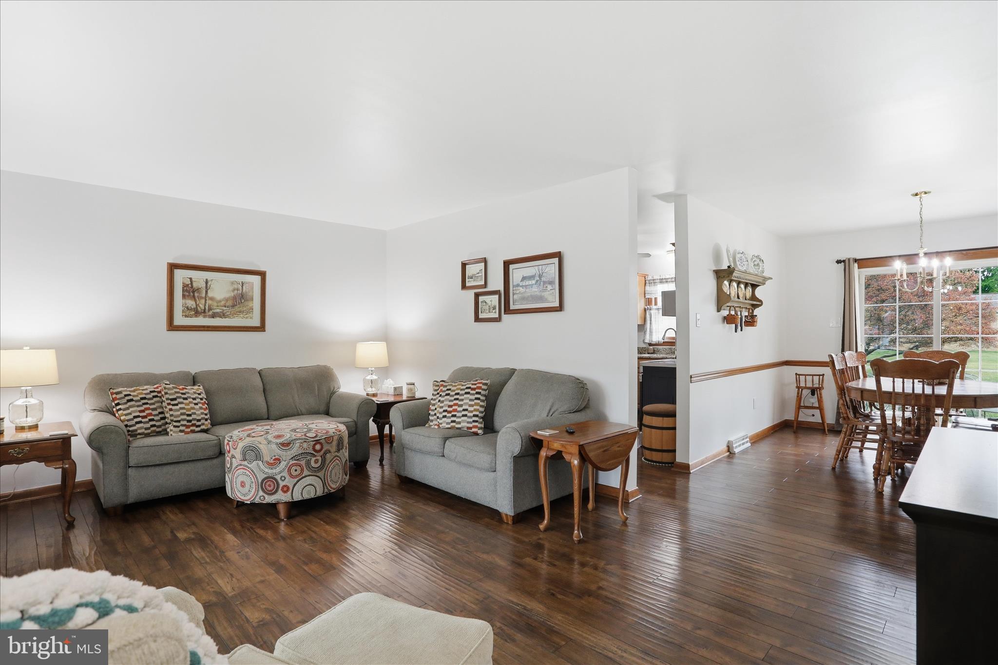 COLONIAL PARK EAST - Residential