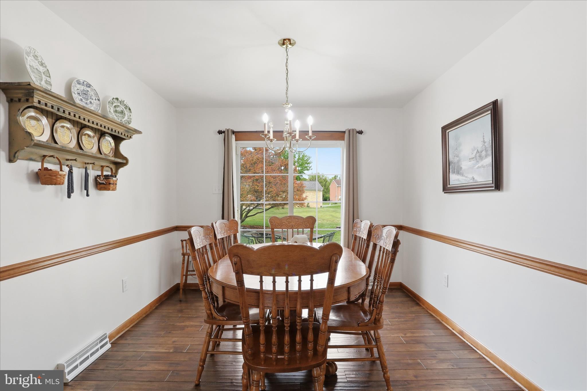 COLONIAL PARK EAST - Residential