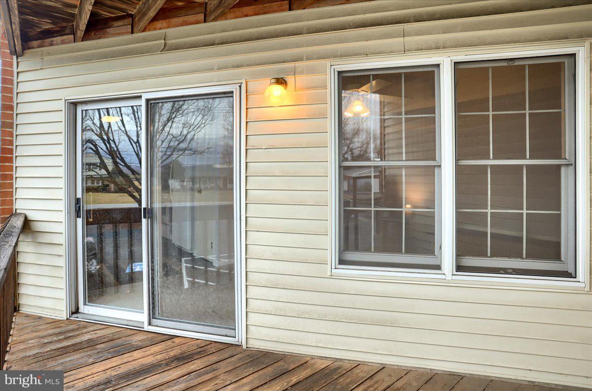 LISBURN MANOR - Residential Lease