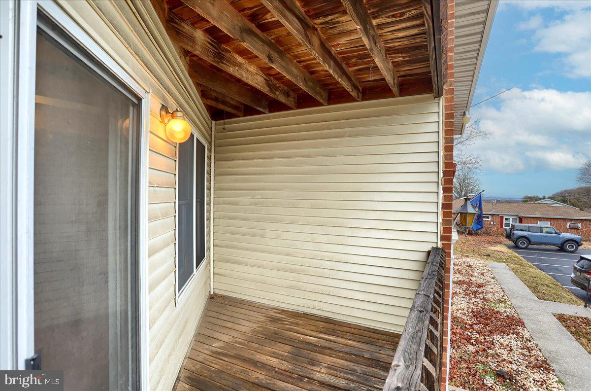 LISBURN MANOR - Residential Lease