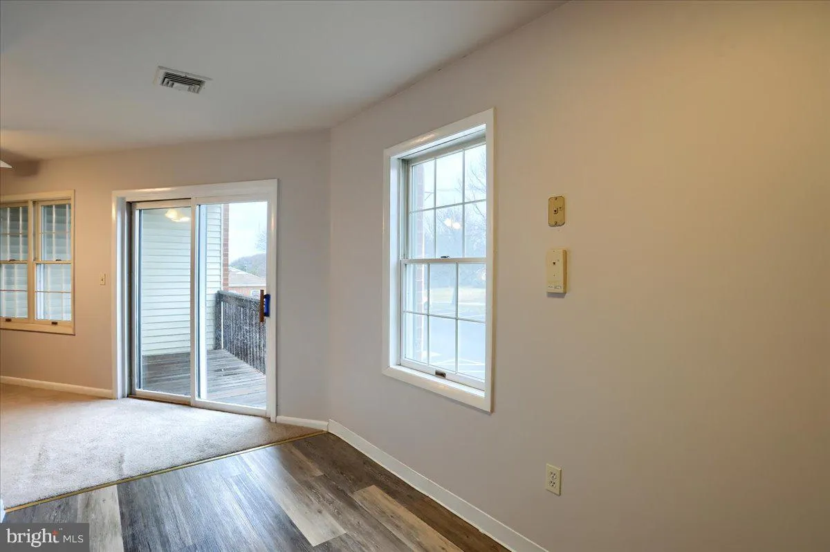 Camp Hill, Pennsylvania 17011, United States, 2 Bedrooms Bedrooms, ,1 BathroomBathrooms,Residential,Pending,84817