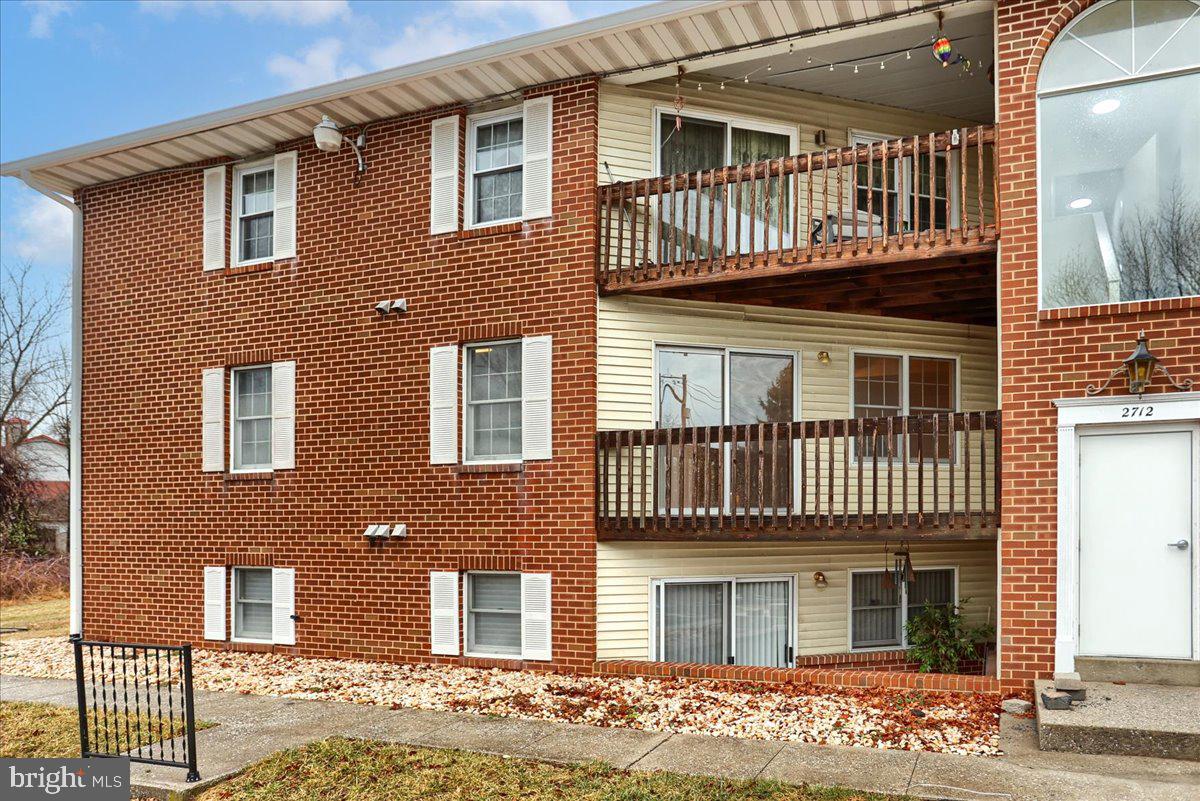 LISBURN MANOR - Residential Lease