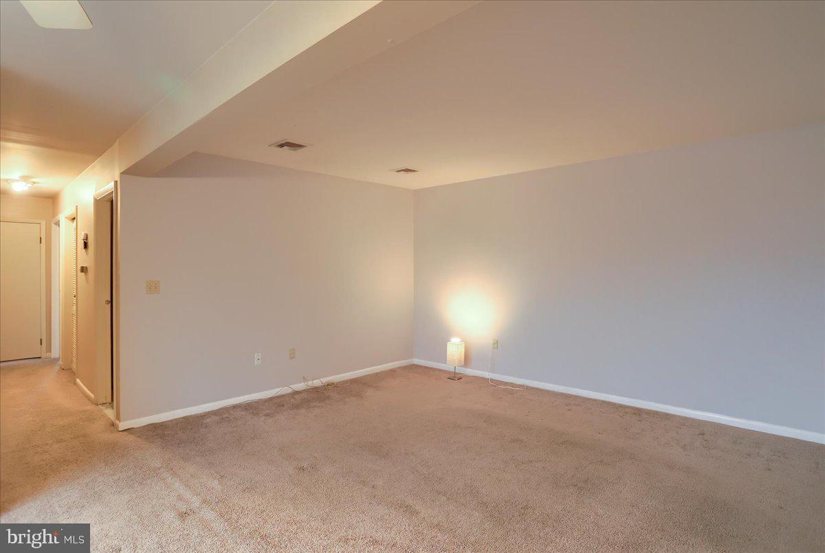 LISBURN MANOR - Residential Lease