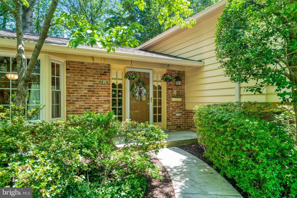 Photo of 8616 Canterbury Drive, ANNANDALE, VA 22003 (MLS # VAFX2277038)