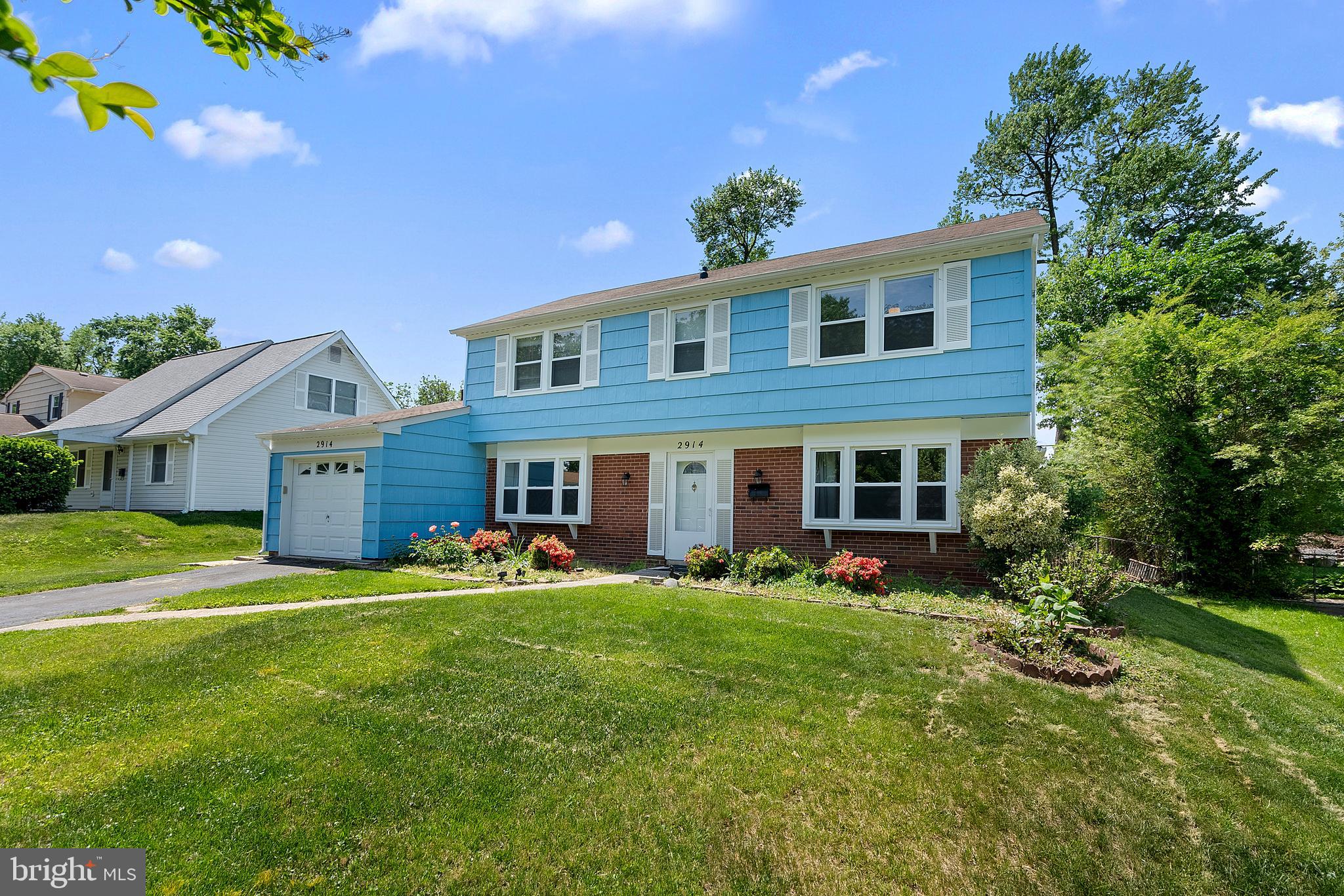 TULIP GROVE - Residential