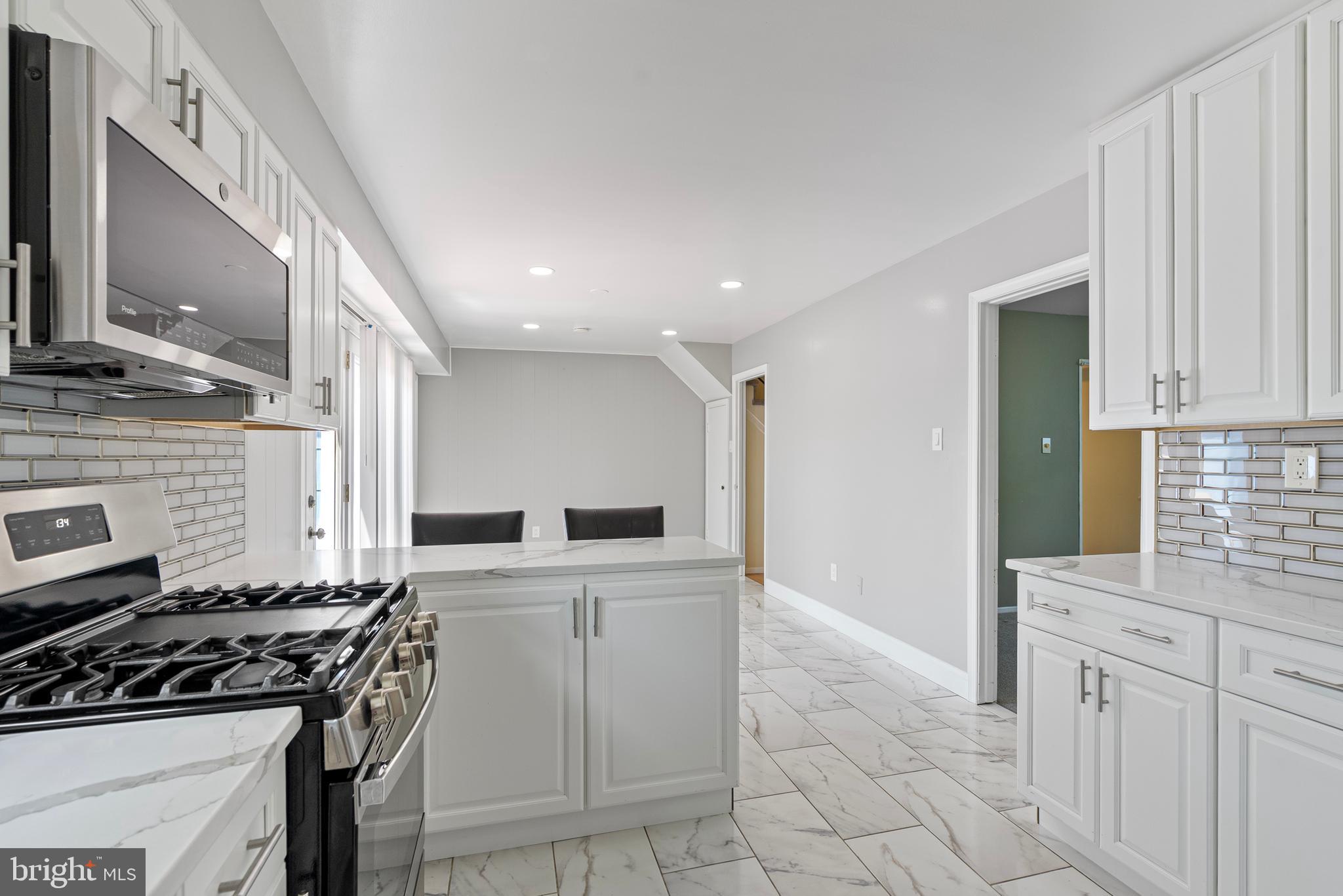 TULIP GROVE - Residential