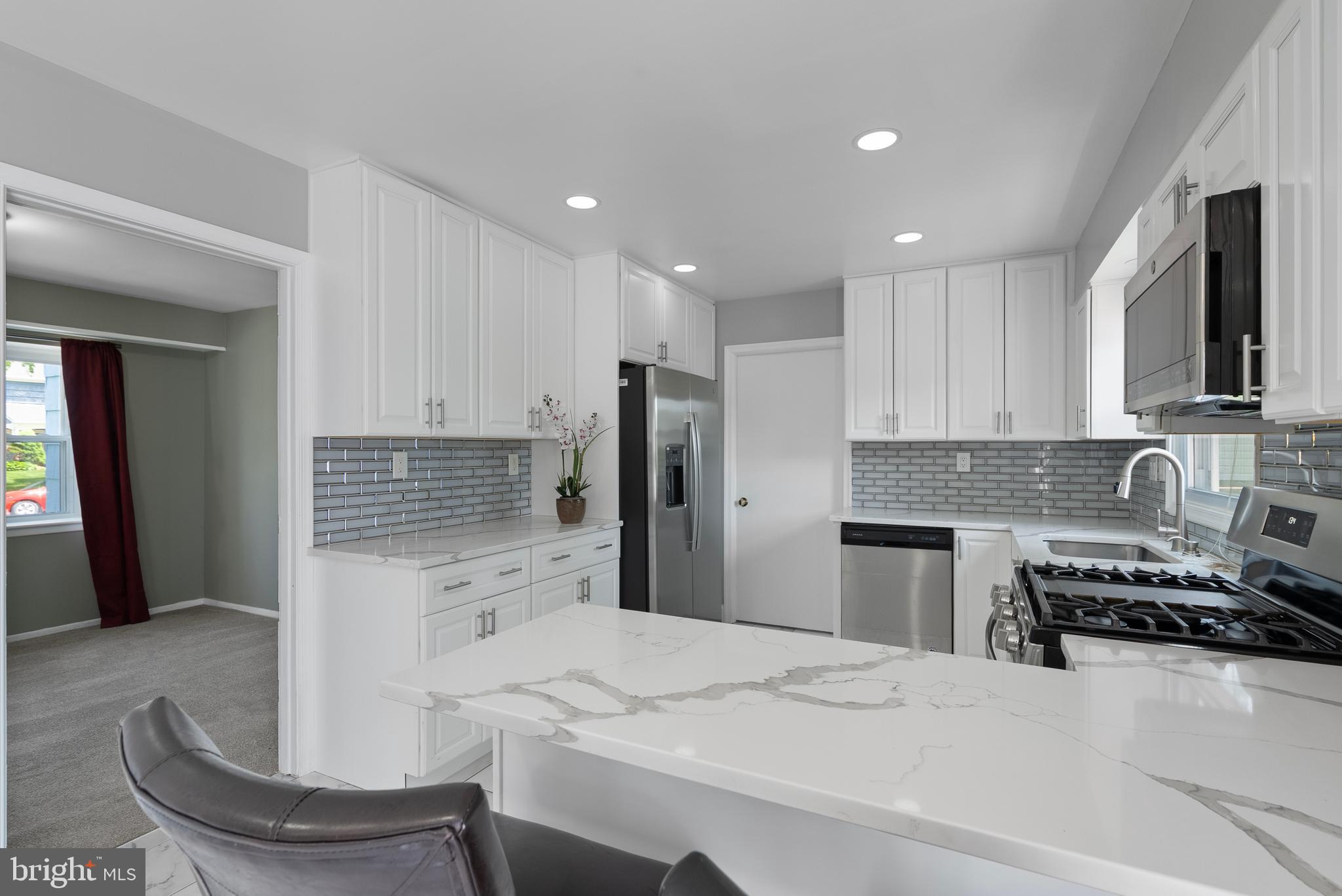 TULIP GROVE - Residential