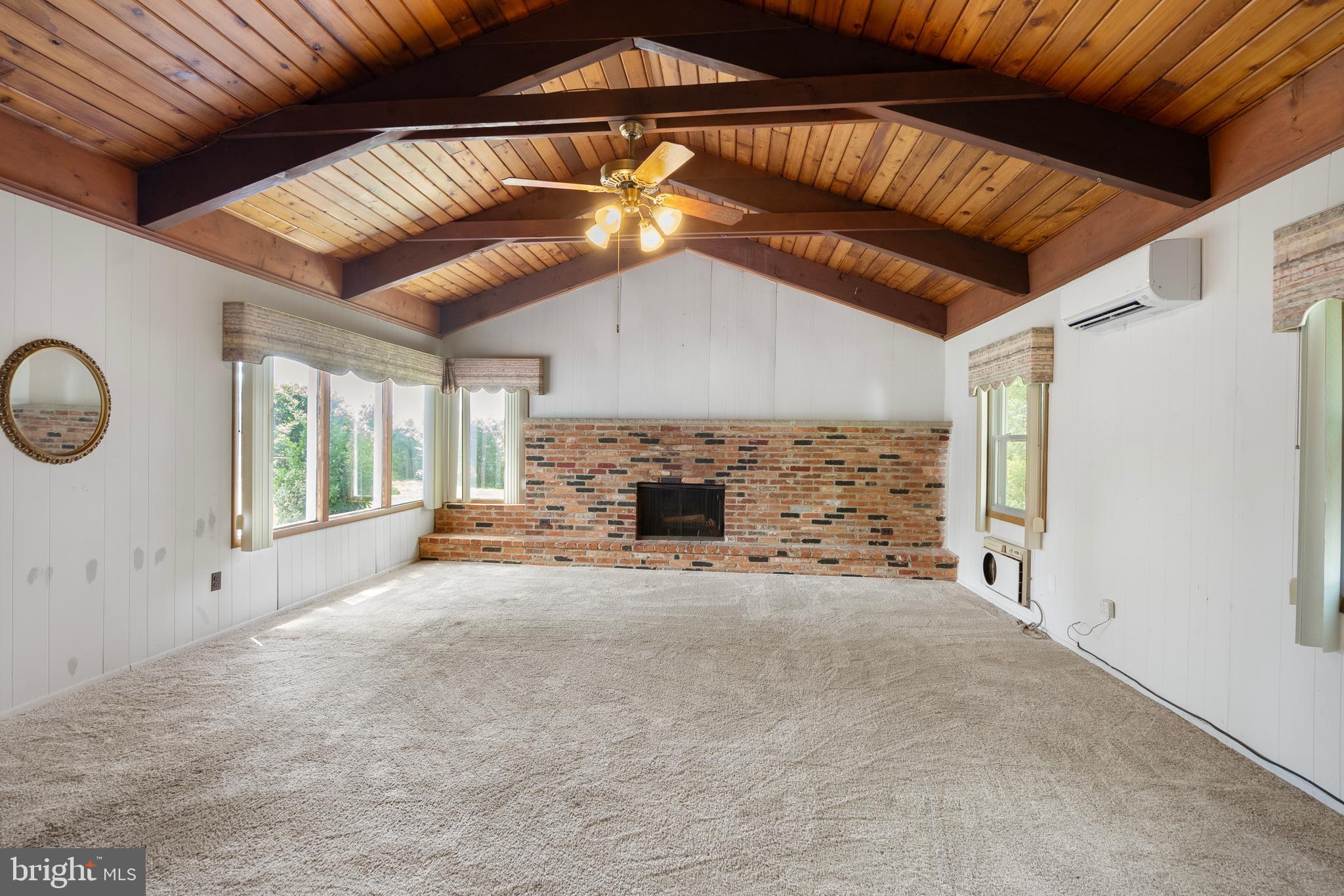 TULIP GROVE - Residential