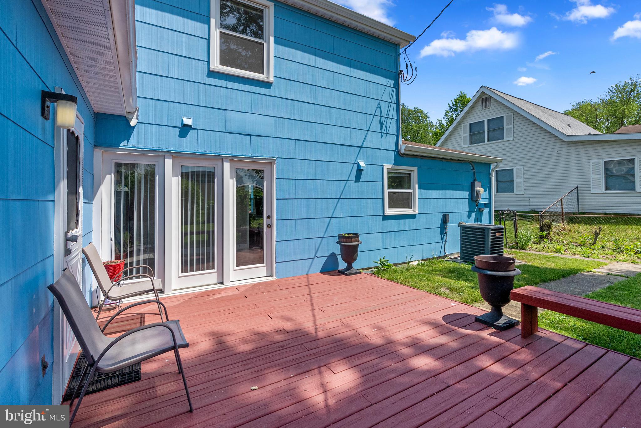 TULIP GROVE - Residential