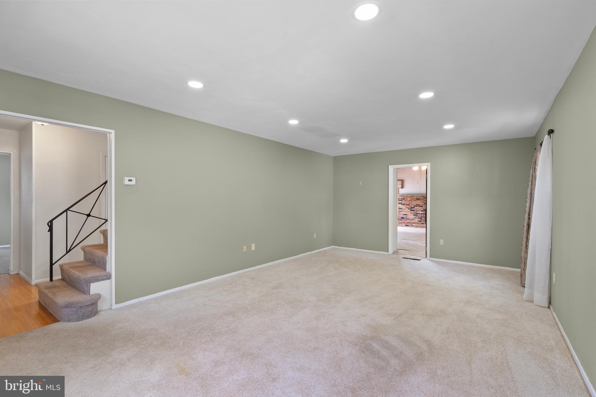 TULIP GROVE - Residential