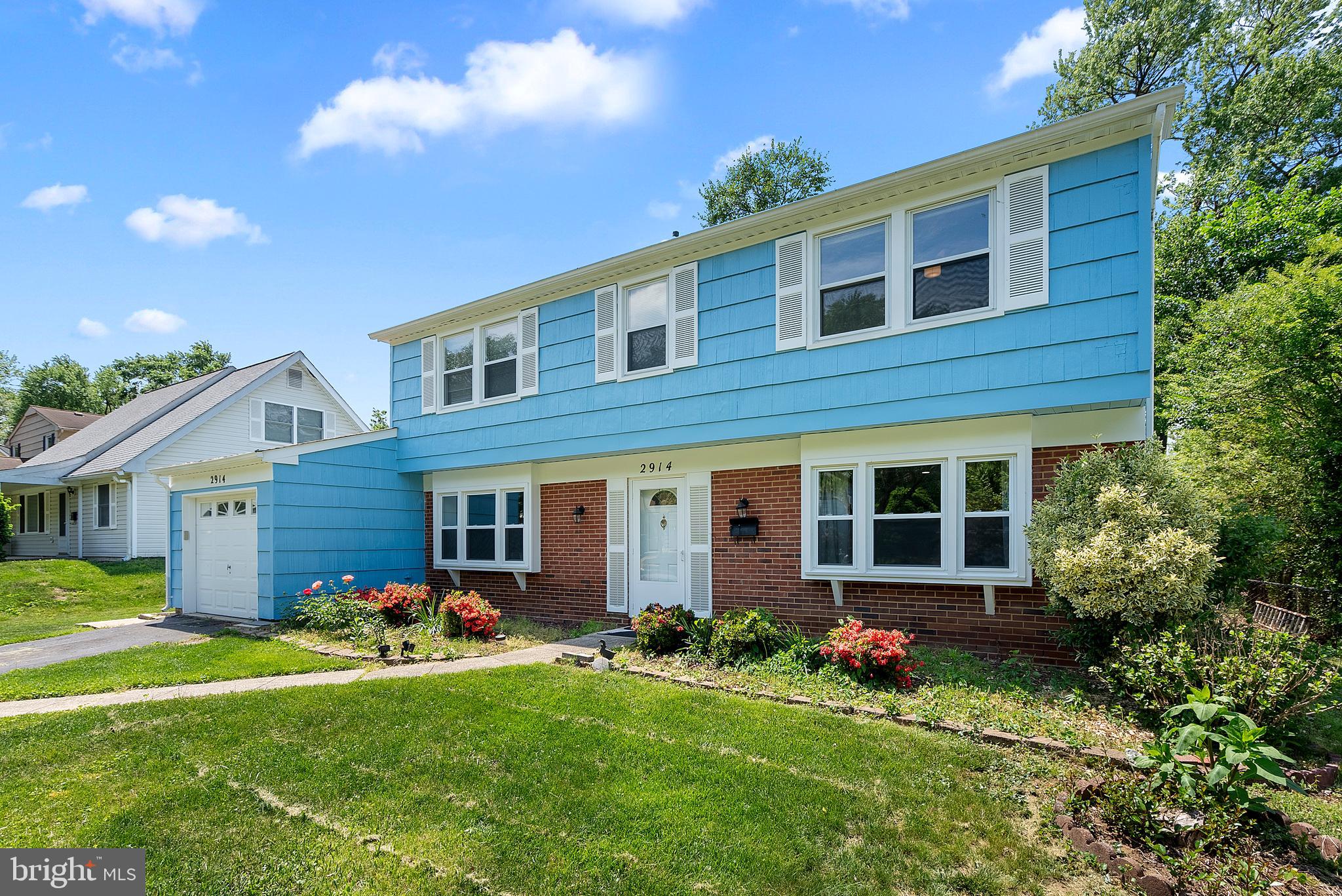 TULIP GROVE - Residential