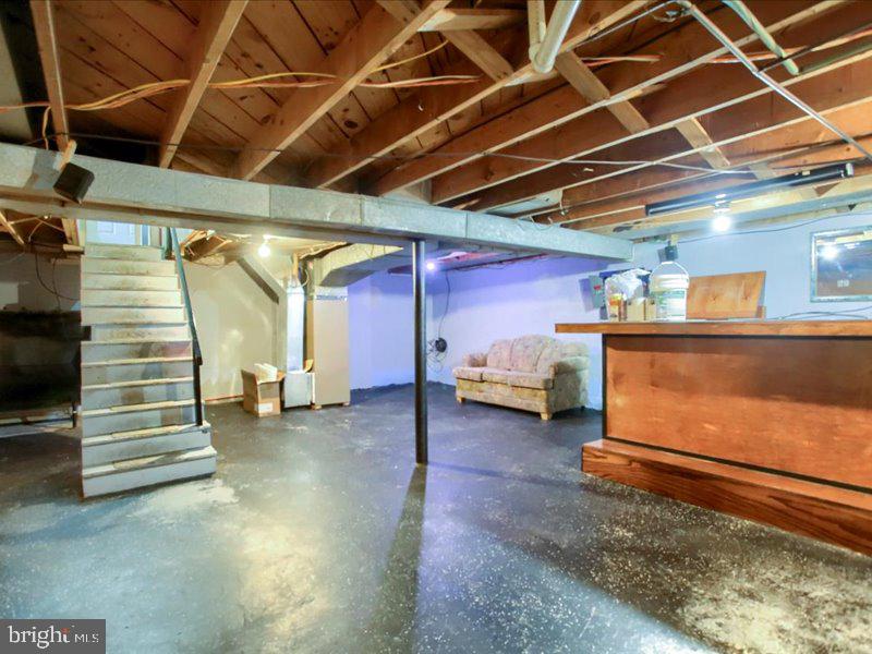 COLONIAL PARK GARDENS - Residential