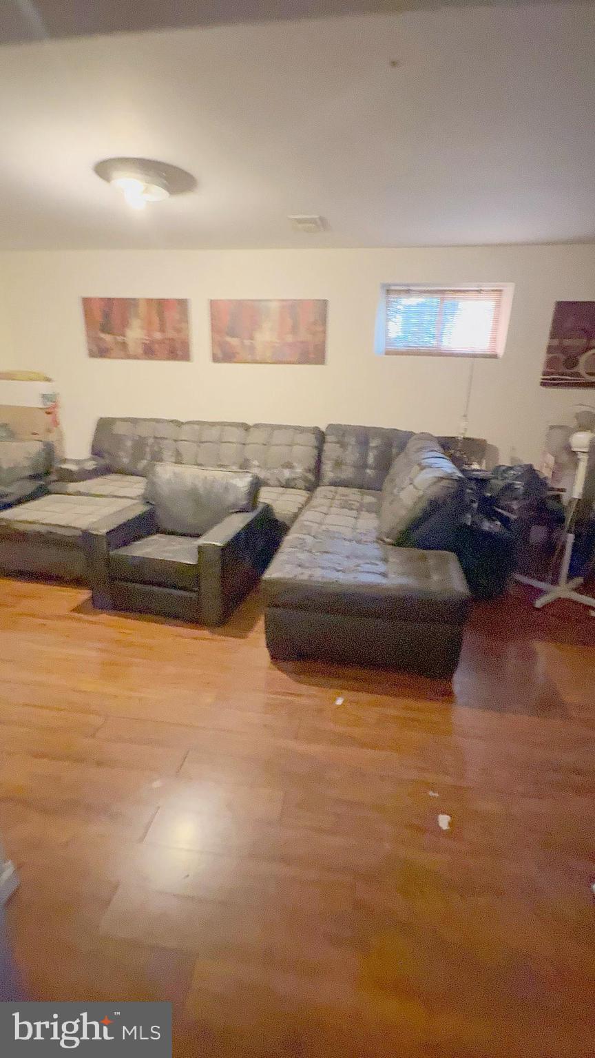 HOLLY SPRINGS - Residential