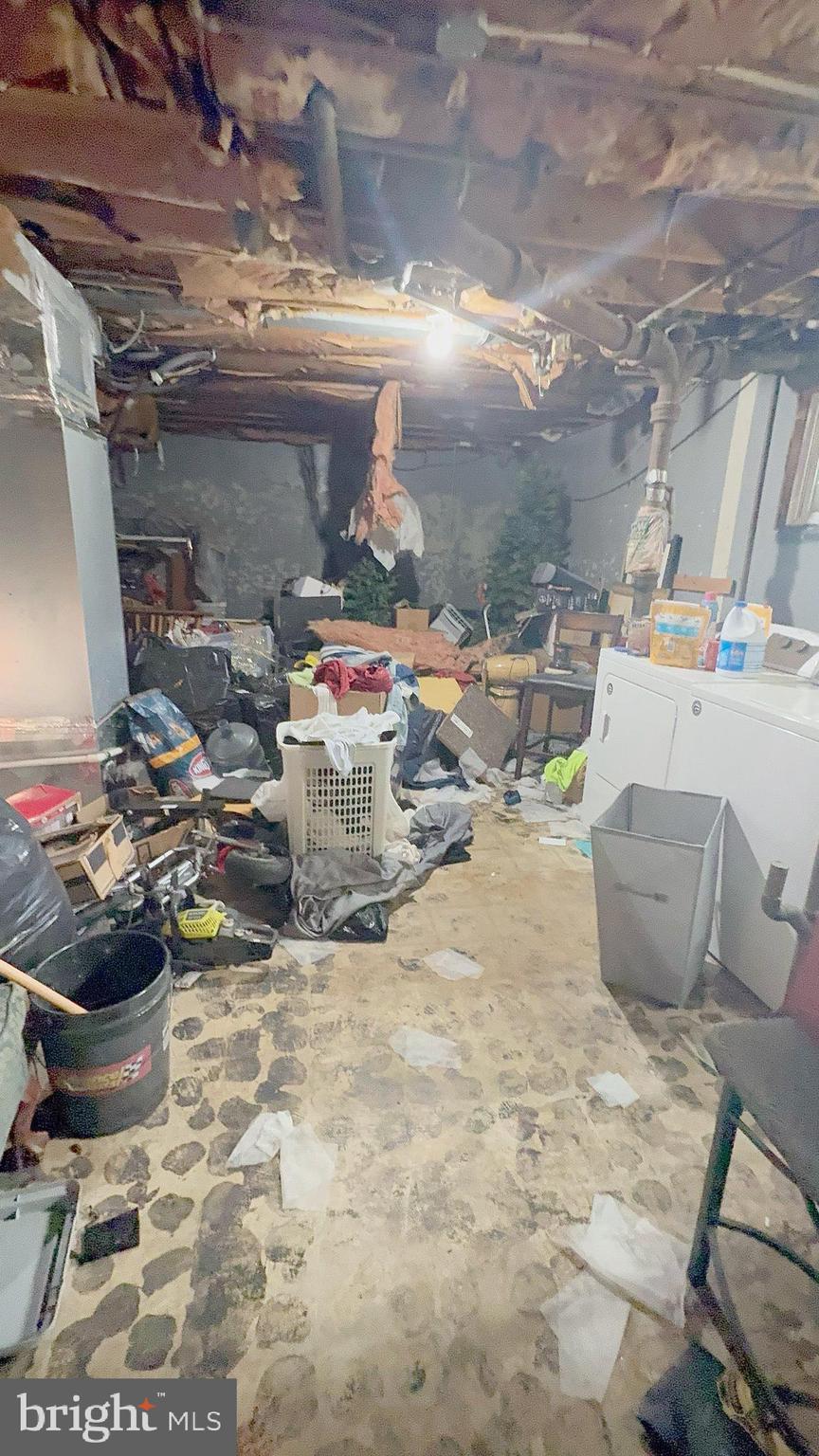 HOLLY SPRINGS - Residential