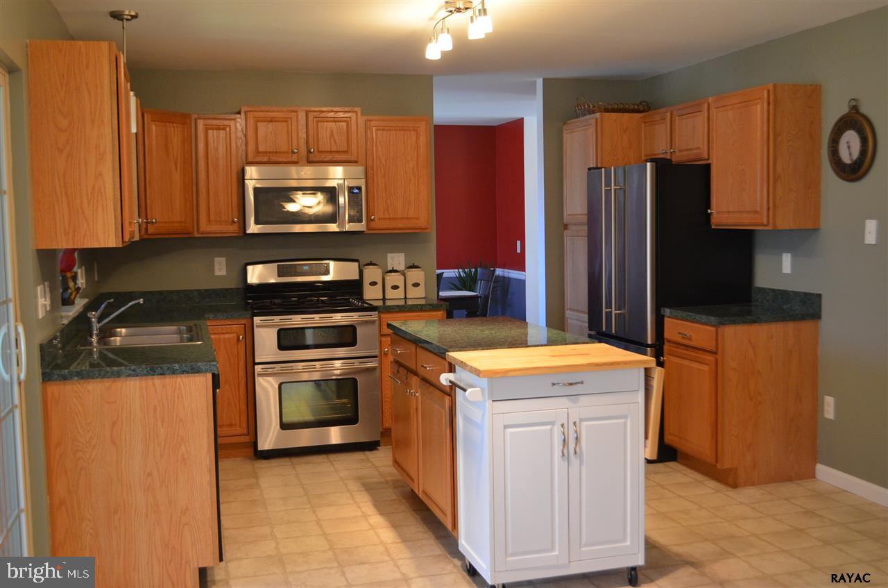 ASHLEY FARMS - Residential