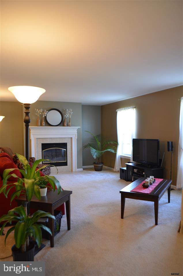 ASHLEY FARMS - Residential