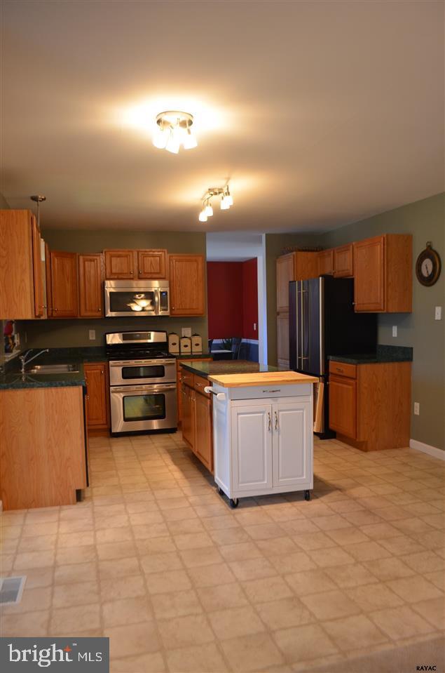 ASHLEY FARMS - Residential