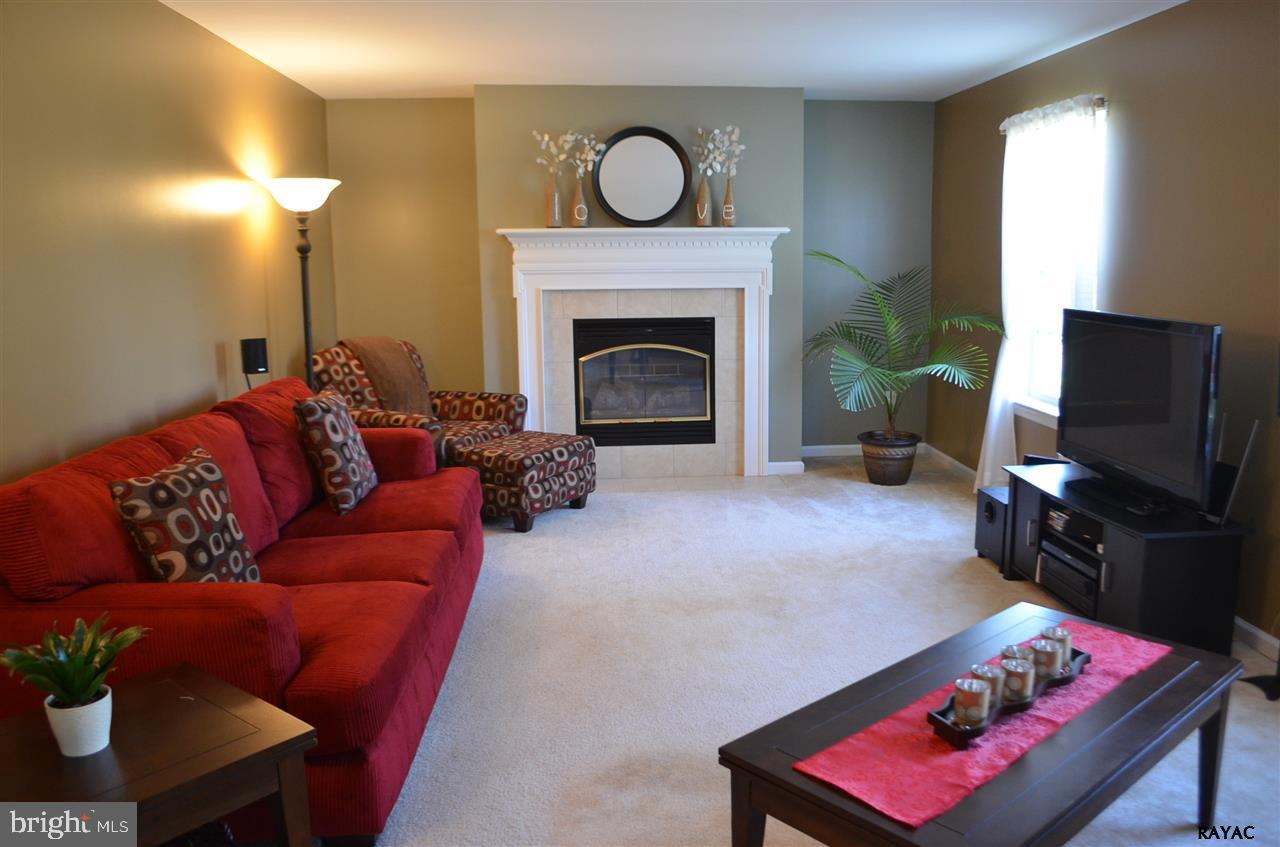 ASHLEY FARMS - Residential