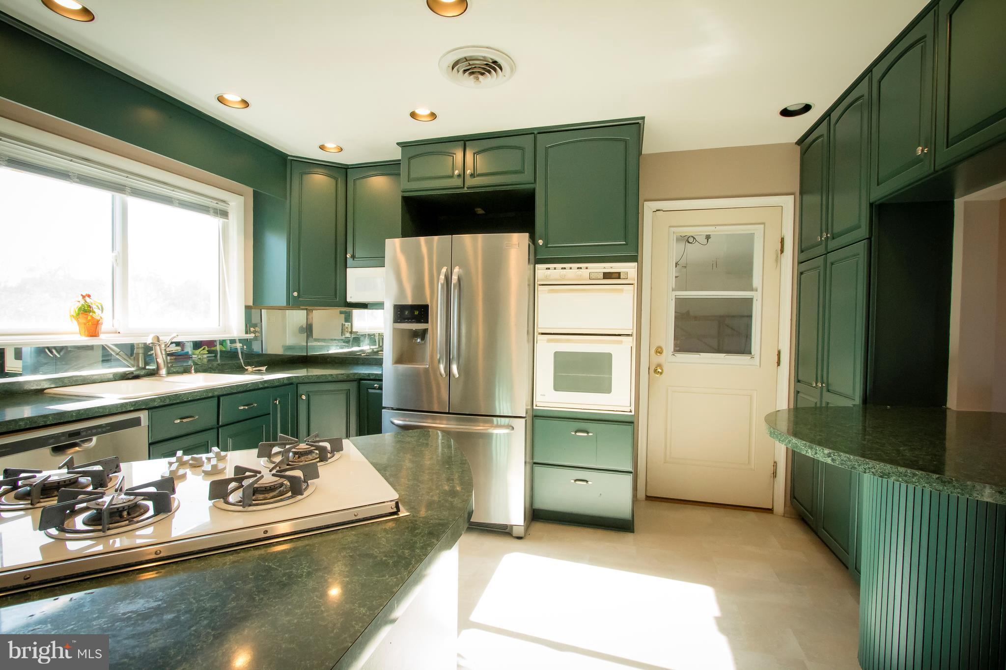 GOLDEN BEACH - Residential Lease