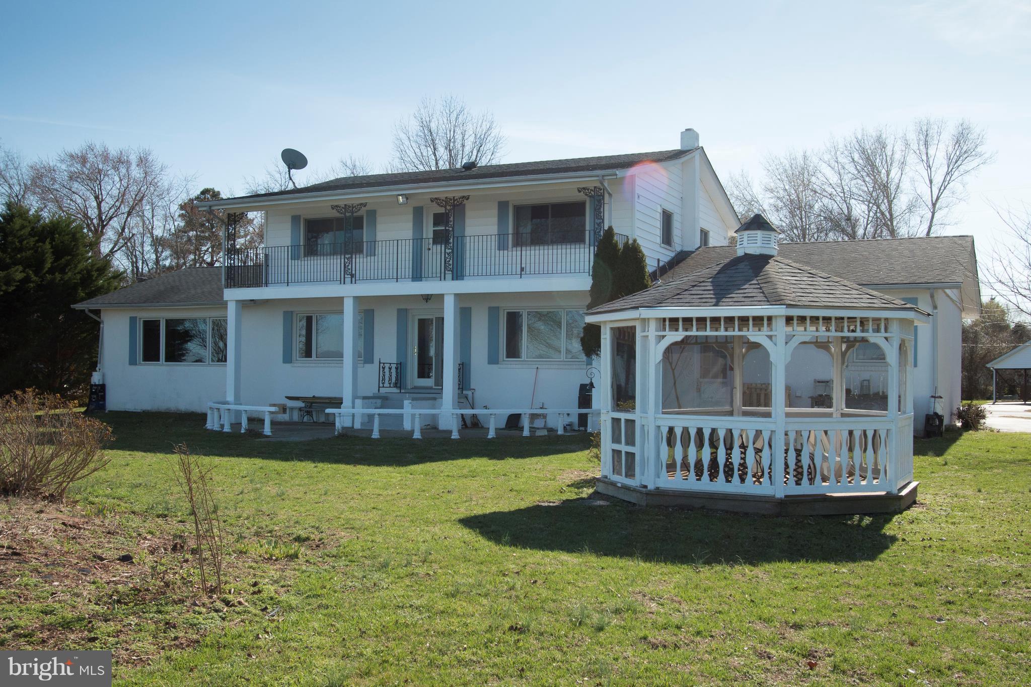 GOLDEN BEACH - Residential Lease