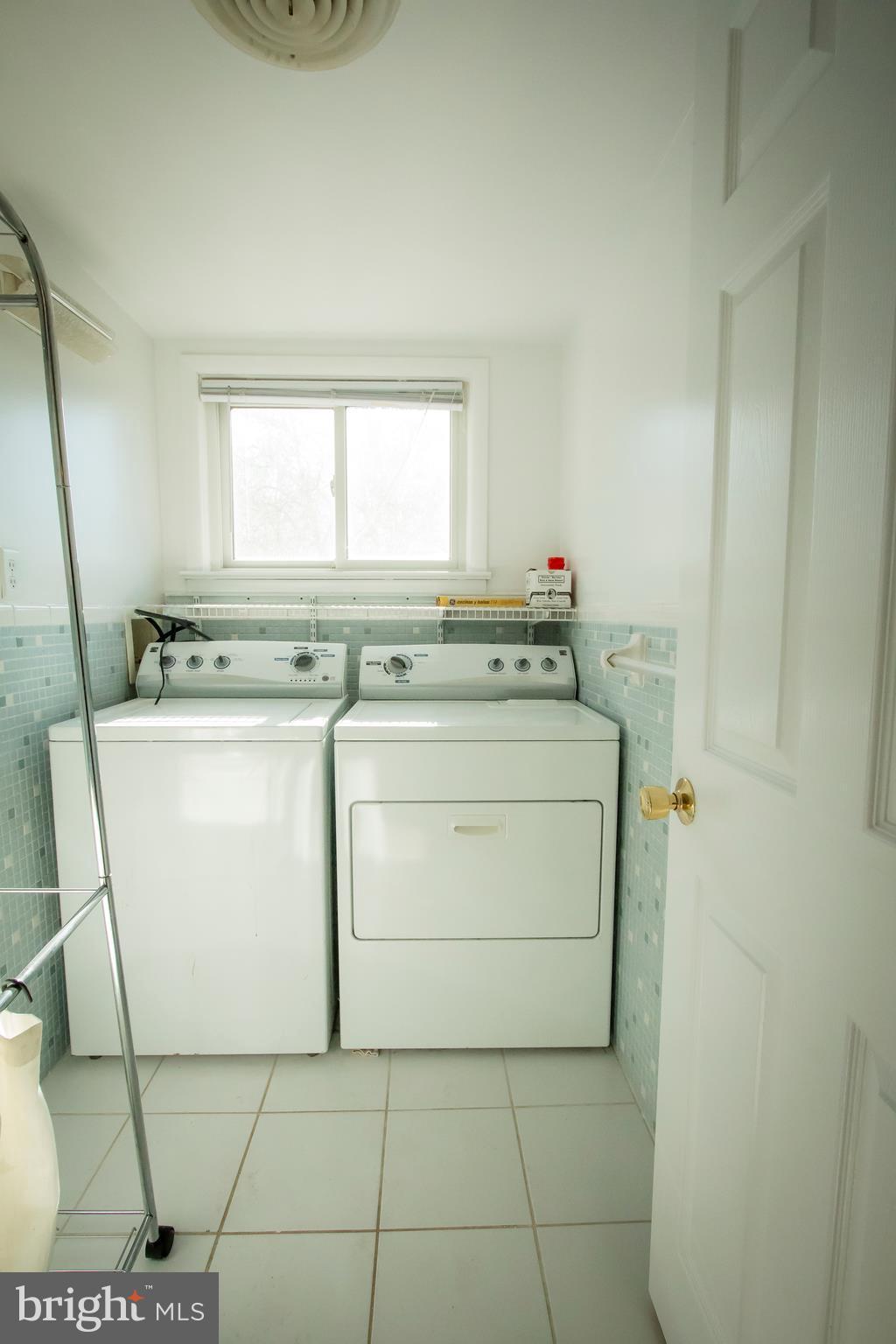 GOLDEN BEACH - Residential Lease