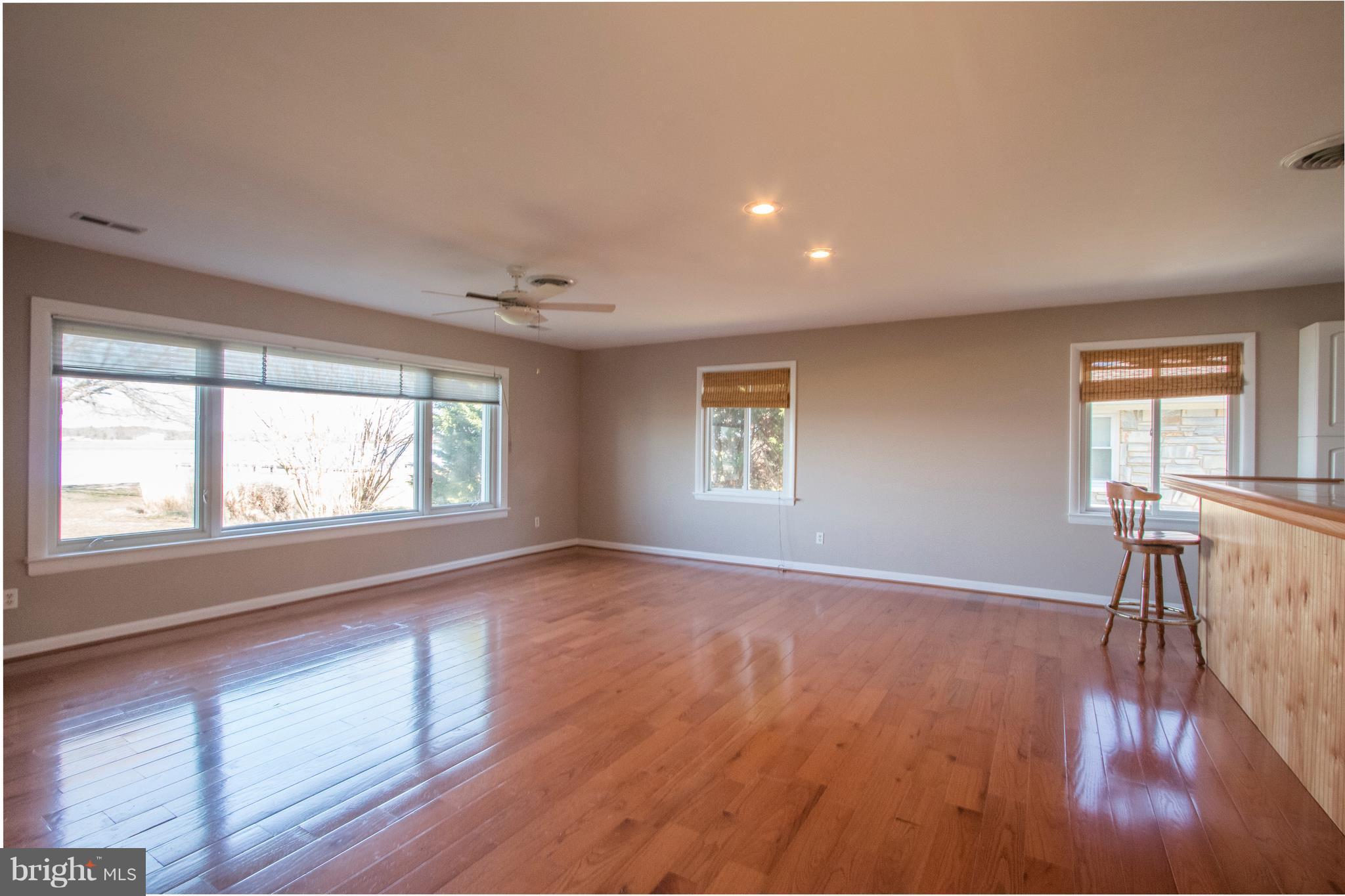 GOLDEN BEACH - Residential Lease